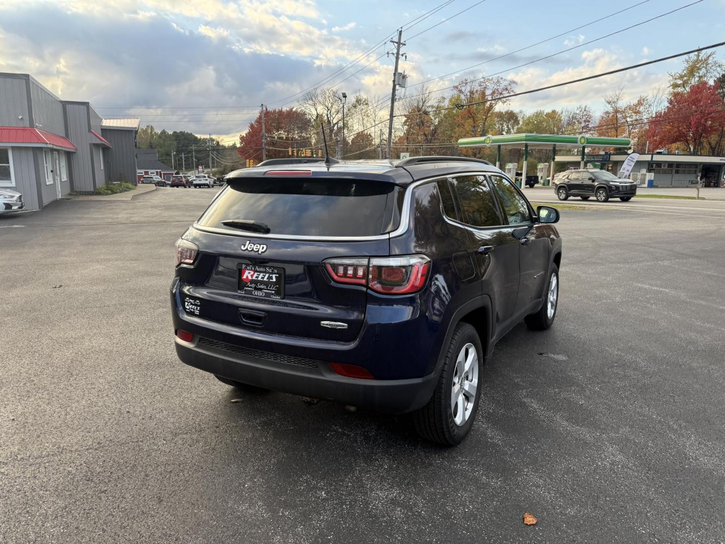 2019 Blue /White Jeep Compass Latitude 4WD (3C4NJDBB6KT) with an 2.4L I4 DOHC 16V engine, Automatic transmission, located at 11115 Chardon Rd. , Chardon, OH, 44024, (440) 214-9705, 41.580246, -81.241943 - 2019 Jeep Compass Latitude 4WD – Versatile, Comfortable, and Adventure-Ready Explore new roads with confidence in this 2019 Jeep Compass Latitude 4WD. Powered by a fuel-efficient 2.4L I4 MultiAir engine, you’ll enjoy up to 30 MPG highway while benefiting from Jeep’s legendary 4WD capability - Photo#7