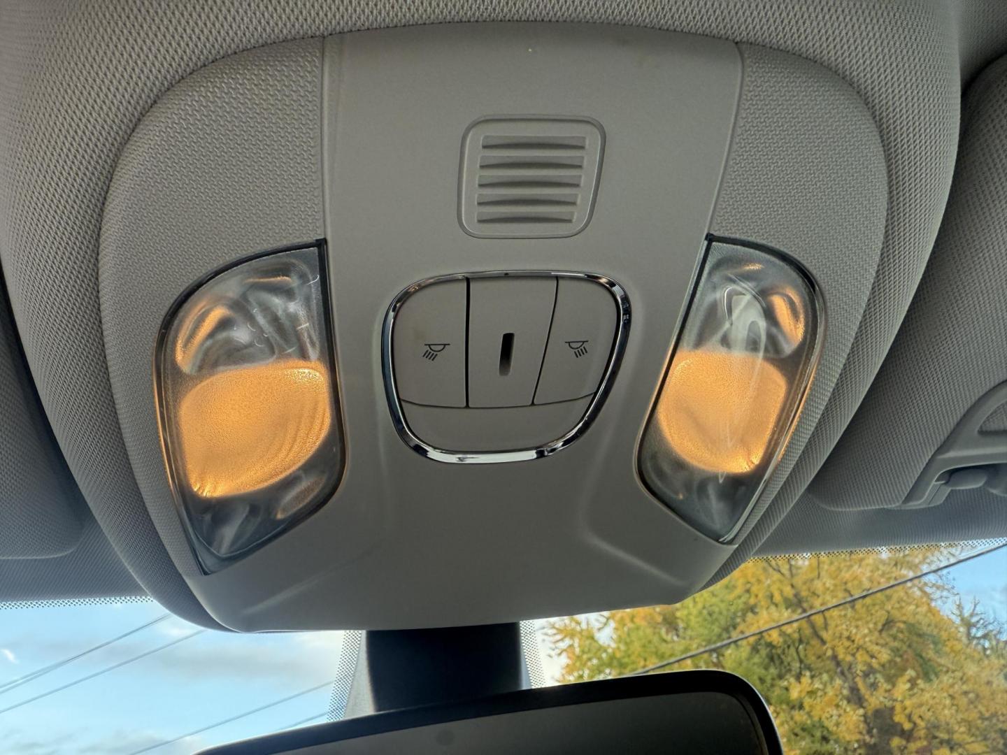 2019 Blue /White Jeep Compass Latitude 4WD (3C4NJDBB6KT) with an 2.4L I4 DOHC 16V engine, Automatic transmission, located at 11115 Chardon Rd. , Chardon, OH, 44024, (440) 214-9705, 41.580246, -81.241943 - 2019 Jeep Compass Latitude 4WD – Versatile, Comfortable, and Adventure-Ready Explore new roads with confidence in this 2019 Jeep Compass Latitude 4WD. Powered by a fuel-efficient 2.4L I4 MultiAir engine, you’ll enjoy up to 30 MPG highway while benefiting from Jeep’s legendary 4WD capability - Photo#27