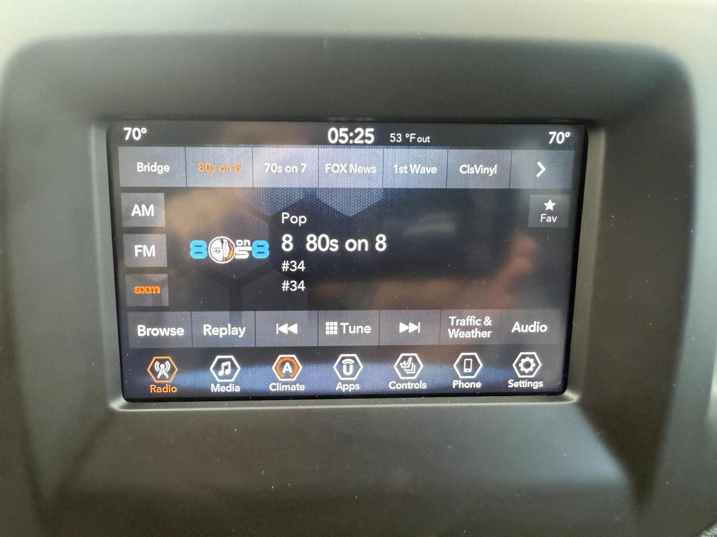 2019 Blue /White Jeep Compass Latitude 4WD (3C4NJDBB6KT) with an 2.4L I4 DOHC 16V engine, Automatic transmission, located at 11115 Chardon Rd. , Chardon, OH, 44024, (440) 214-9705, 41.580246, -81.241943 - 2019 Jeep Compass Latitude 4WD – Versatile, Comfortable, and Adventure-Ready Explore new roads with confidence in this 2019 Jeep Compass Latitude 4WD. Powered by a fuel-efficient 2.4L I4 MultiAir engine, you’ll enjoy up to 30 MPG highway while benefiting from Jeep’s legendary 4WD capability - Photo#30