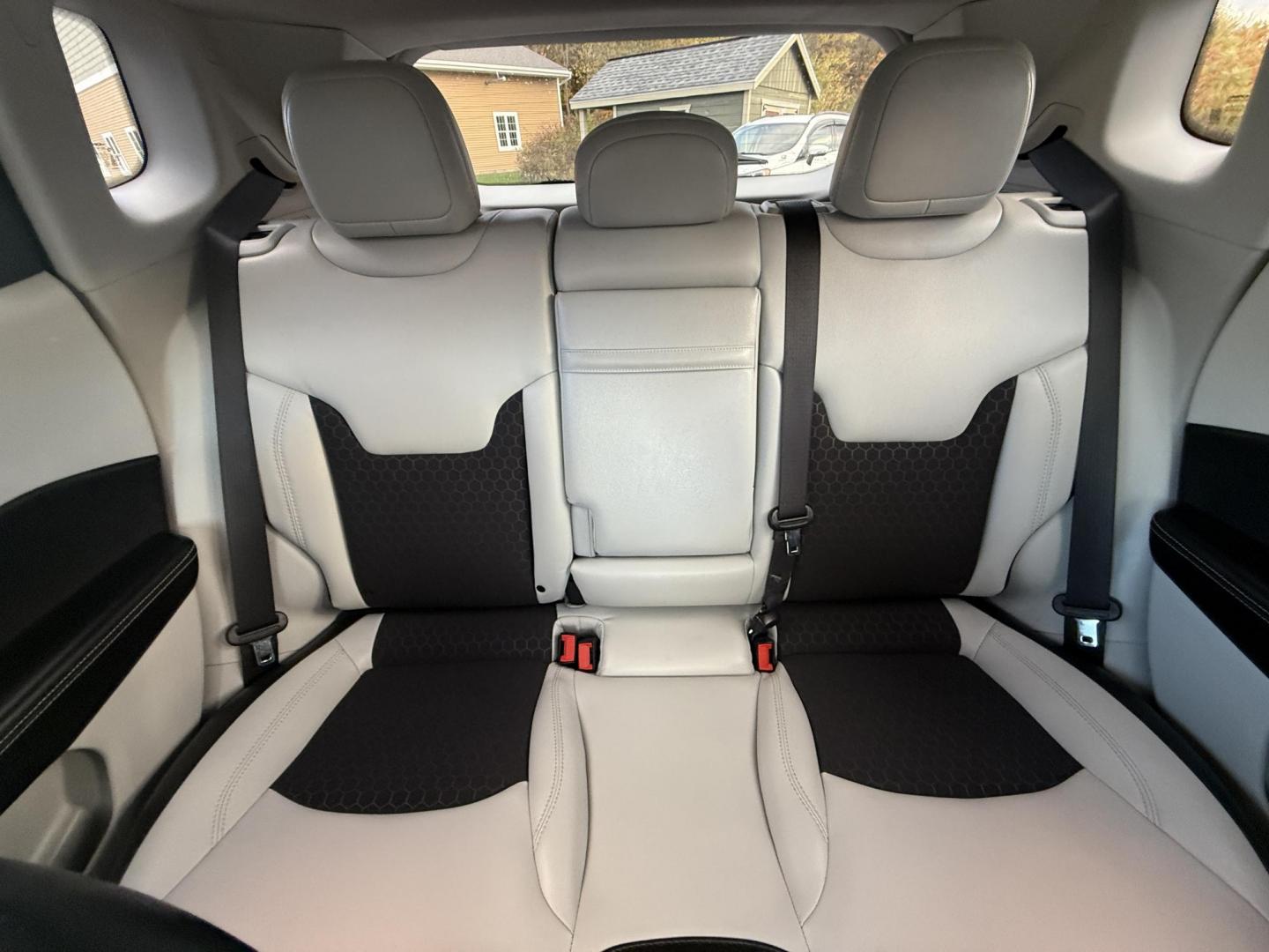 2019 Blue /White Jeep Compass Latitude 4WD (3C4NJDBB6KT) with an 2.4L I4 DOHC 16V engine, Automatic transmission, located at 11115 Chardon Rd. , Chardon, OH, 44024, (440) 214-9705, 41.580246, -81.241943 - 2019 Jeep Compass Latitude 4WD – Versatile, Comfortable, and Adventure-Ready Explore new roads with confidence in this 2019 Jeep Compass Latitude 4WD. Powered by a fuel-efficient 2.4L I4 MultiAir engine, you’ll enjoy up to 30 MPG highway while benefiting from Jeep’s legendary 4WD capability - Photo#35