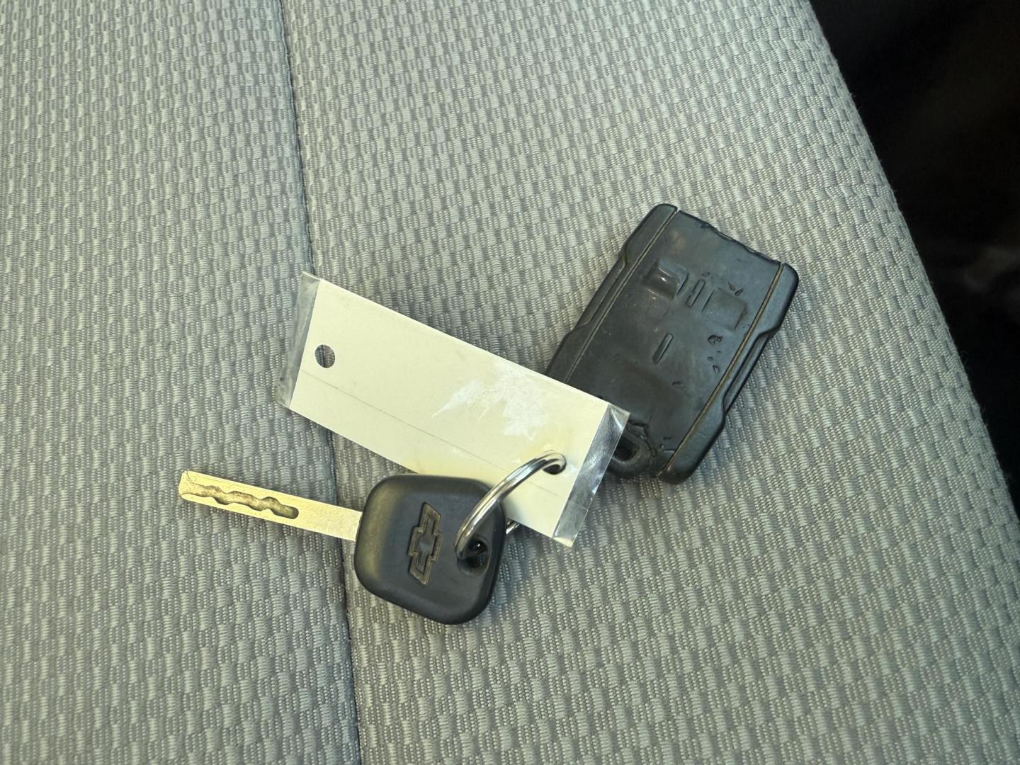 2015 Blue /Black Chevrolet Silverado 1500 LS Long Box 4WD (1GCNKPEC1FZ) with an 5.3L V8 engine, Automatic transmission, located at 547 E. Main St., Orwell, OH, 44076, (440) 437-5893, 41.535435, -80.847855 - 2015 Chevrolet Silverado 1500 LS Regular Cab Long Bed 4WD – Built for Work, Ready for Anything Tackle any job with confidence in this 2015 Chevrolet Silverado 1500 LS Regular Cab Long Bed 4WD. Powered by a robust 5.3L EcoTec3 V8 engine and a 6-speed automatic transmission, this truck is enginee - Photo#40