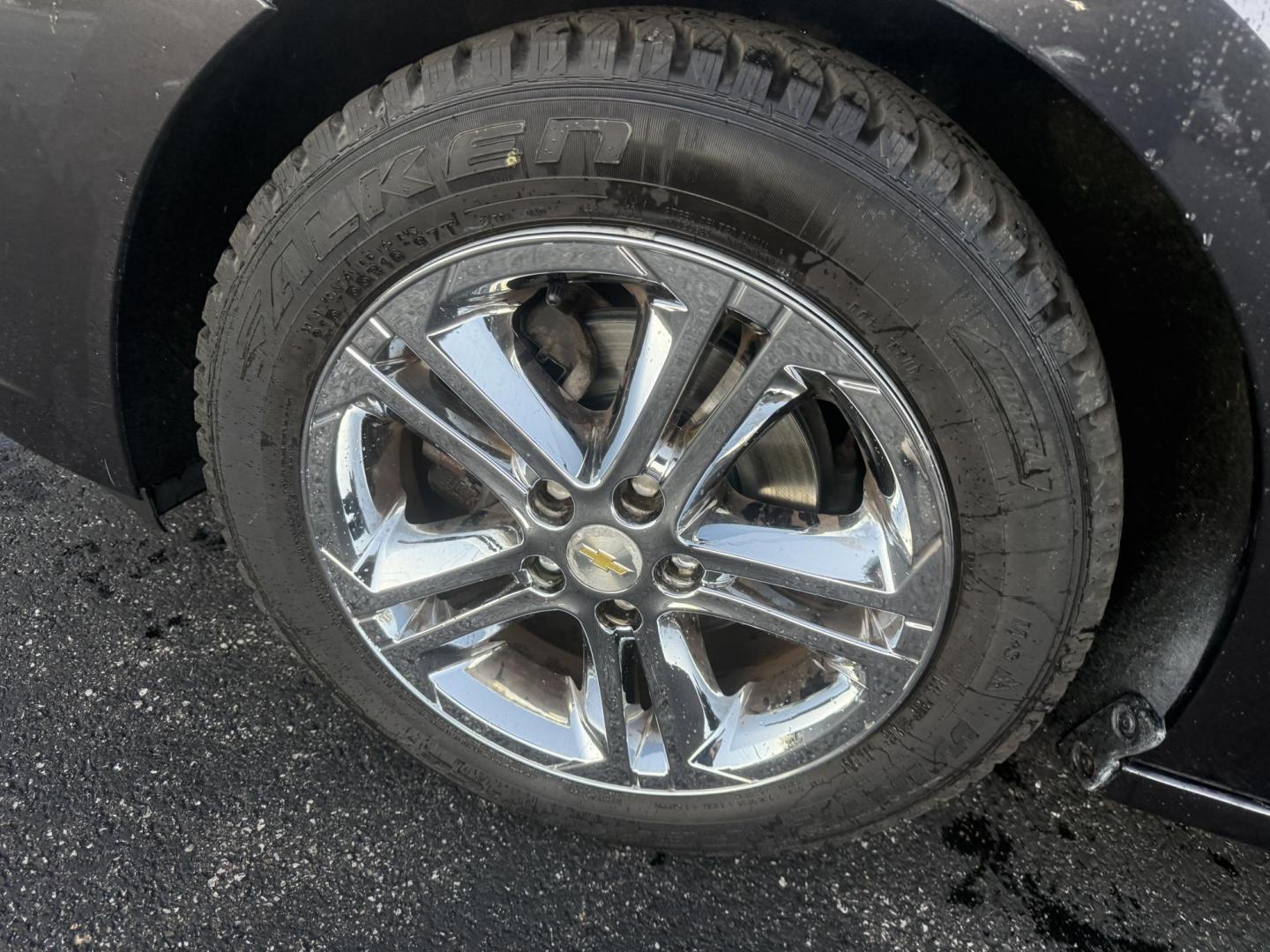 2017 Gray /Black Chevrolet Cruze LT Auto (1G1BE5SMXH7) with an 1.4L I4 DOHC 16V TURBO engine, Automatic transmission, located at 11115 Chardon Rd. , Chardon, OH, 44024, (440) 214-9705, 41.580246, -81.241943 - 2017 Chevrolet Cruze LT – Turbocharged Efficiency, Modern Comfort, and Smart Technology Experience a blend of spirited performance and fuel-saving efficiency in this 2017 Chevrolet Cruze LT. Its 1.4L EcoTec turbocharged engine and 6-speed automatic transmission deliver a fun drive and outstandi - Photo#13