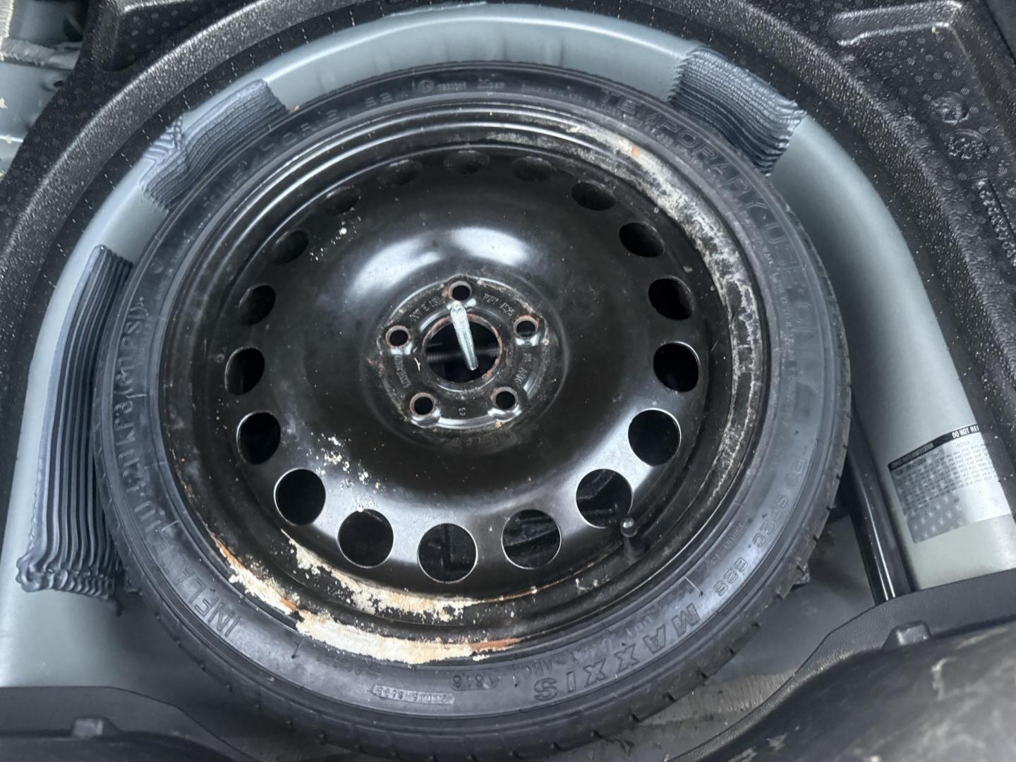 2017 Gray /Black Chevrolet Cruze LT Auto (1G1BE5SMXH7) with an 1.4L I4 DOHC 16V TURBO engine, Automatic transmission, located at 11115 Chardon Rd. , Chardon, OH, 44024, (440) 214-9705, 41.580246, -81.241943 - 2017 Chevrolet Cruze LT – Turbocharged Efficiency, Modern Comfort, and Smart Technology Experience a blend of spirited performance and fuel-saving efficiency in this 2017 Chevrolet Cruze LT. Its 1.4L EcoTec turbocharged engine and 6-speed automatic transmission deliver a fun drive and outstandi - Photo#42