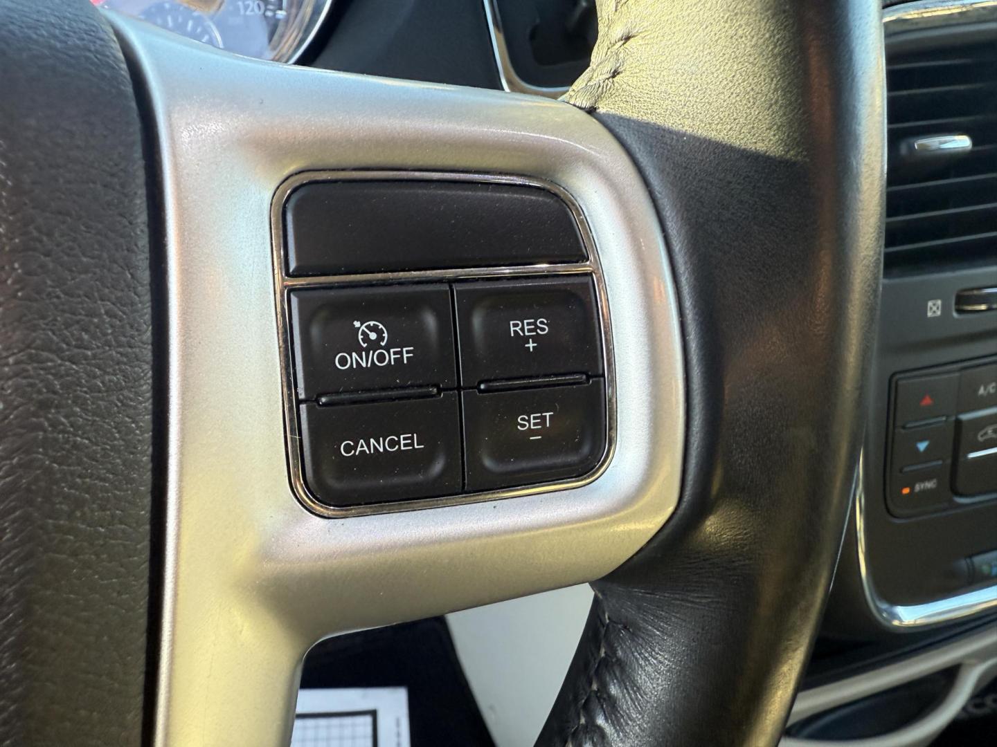 2015 White /Black Chrysler Town & Country Touring (2C4RC1BG7FR) with an 3.6L V6 DOHC 24V FFV engine, Automatic transmission, located at 11115 Chardon Rd. , Chardon, OH, 44024, (440) 214-9705, 41.580246, -81.241943 - Photo#23