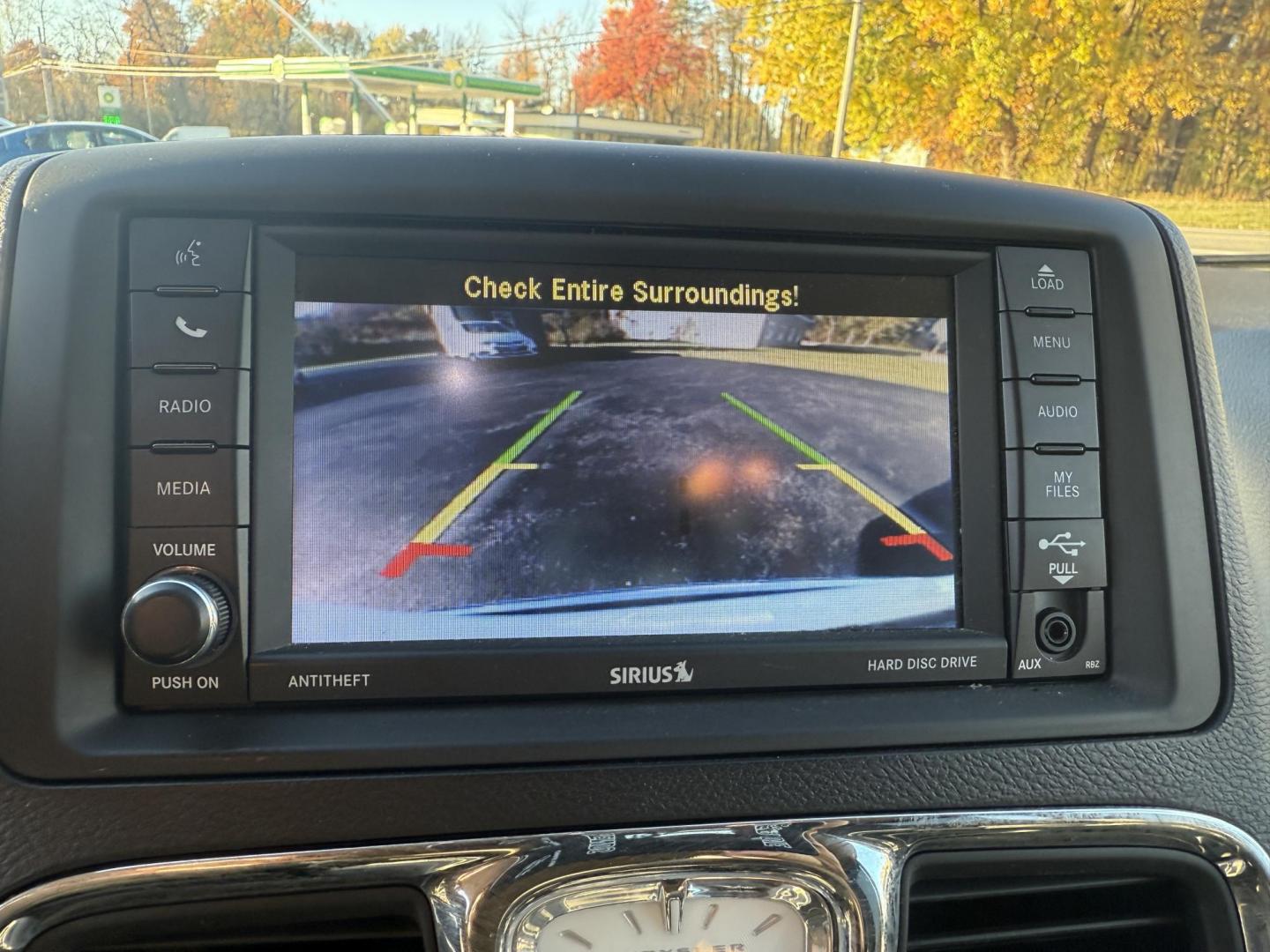 2015 White /Black Chrysler Town & Country Touring (2C4RC1BG7FR) with an 3.6L V6 DOHC 24V FFV engine, Automatic transmission, located at 11115 Chardon Rd. , Chardon, OH, 44024, (440) 214-9705, 41.580246, -81.241943 - Photo#26