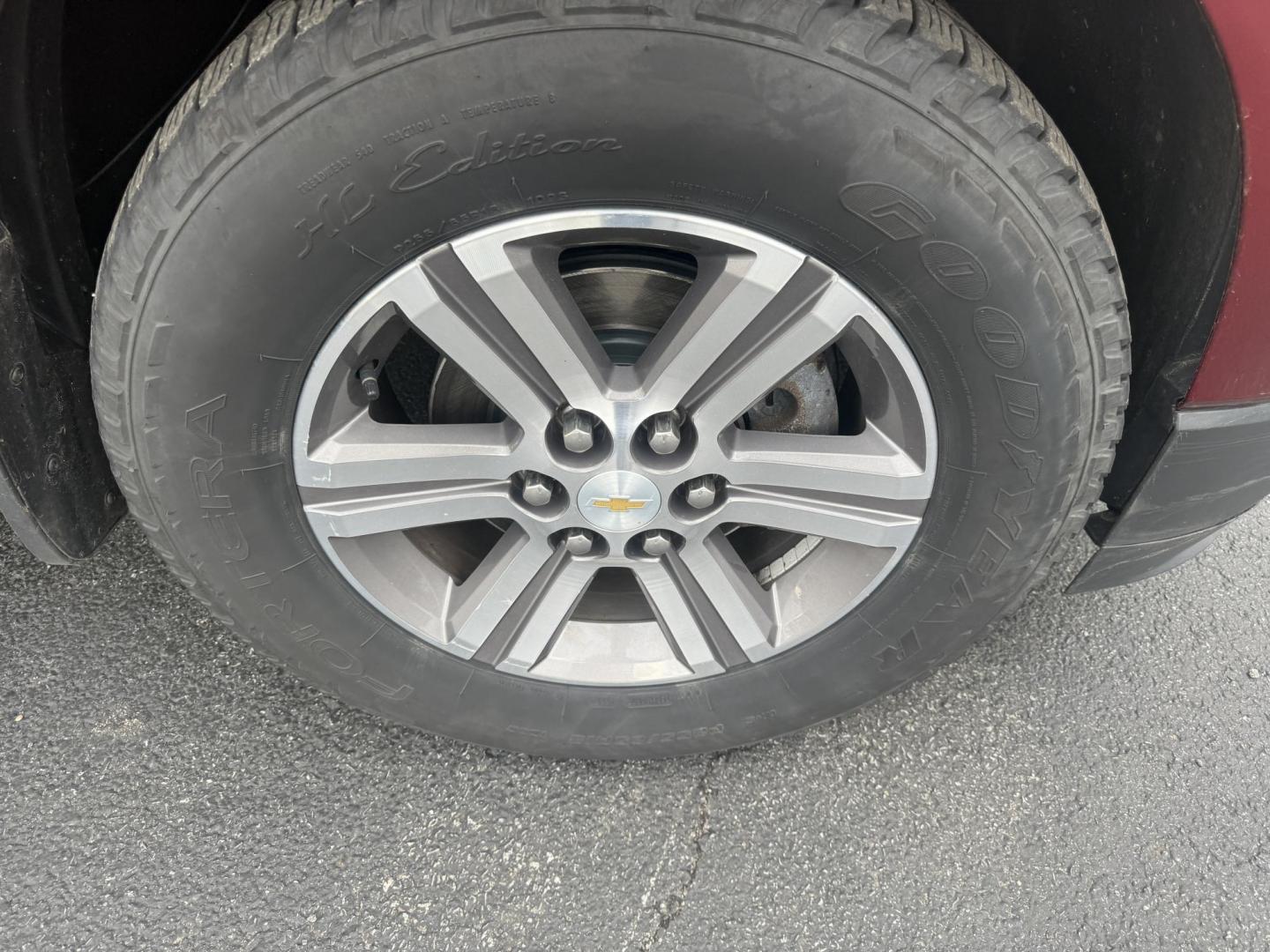 2017 Red /Brown Chevrolet Traverse 2LT AWD (1GNKVHKD3HJ) with an 3.6L V6 DOHC 24V engine, 6A transmission, located at 547 E. Main St., Orwell, OH, 44076, (440) 437-5893, 41.535435, -80.847855 - Photo#4