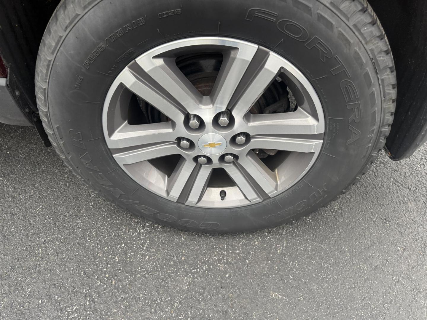 2017 Red /Brown Chevrolet Traverse 2LT AWD (1GNKVHKD3HJ) with an 3.6L V6 DOHC 24V engine, 6A transmission, located at 547 E. Main St., Orwell, OH, 44076, (440) 437-5893, 41.535435, -80.847855 - Photo#11