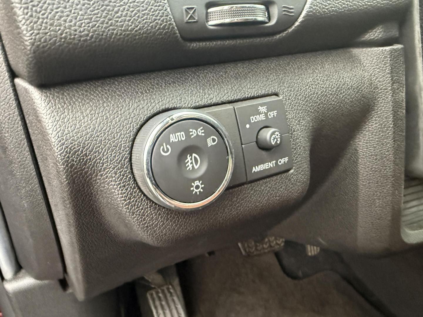 2017 Red /Brown Chevrolet Traverse 2LT AWD (1GNKVHKD3HJ) with an 3.6L V6 DOHC 24V engine, 6A transmission, located at 547 E. Main St., Orwell, OH, 44076, (440) 437-5893, 41.535435, -80.847855 - Photo#23