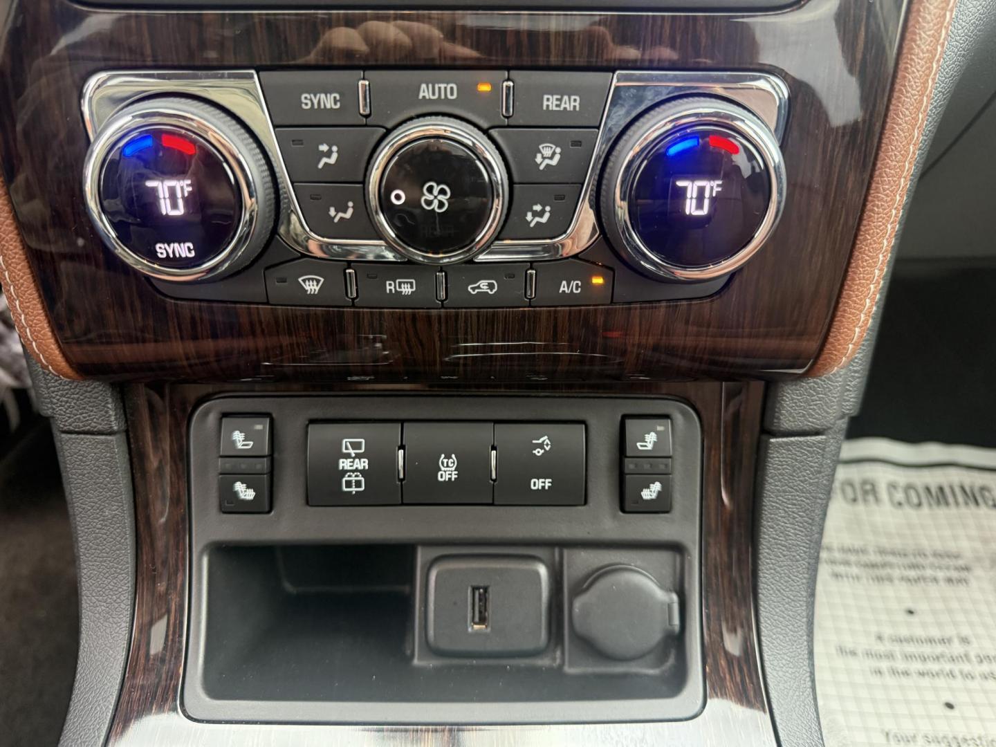 2017 Red /Brown Chevrolet Traverse 2LT AWD (1GNKVHKD3HJ) with an 3.6L V6 DOHC 24V engine, 6A transmission, located at 547 E. Main St., Orwell, OH, 44076, (440) 437-5893, 41.535435, -80.847855 - Photo#30