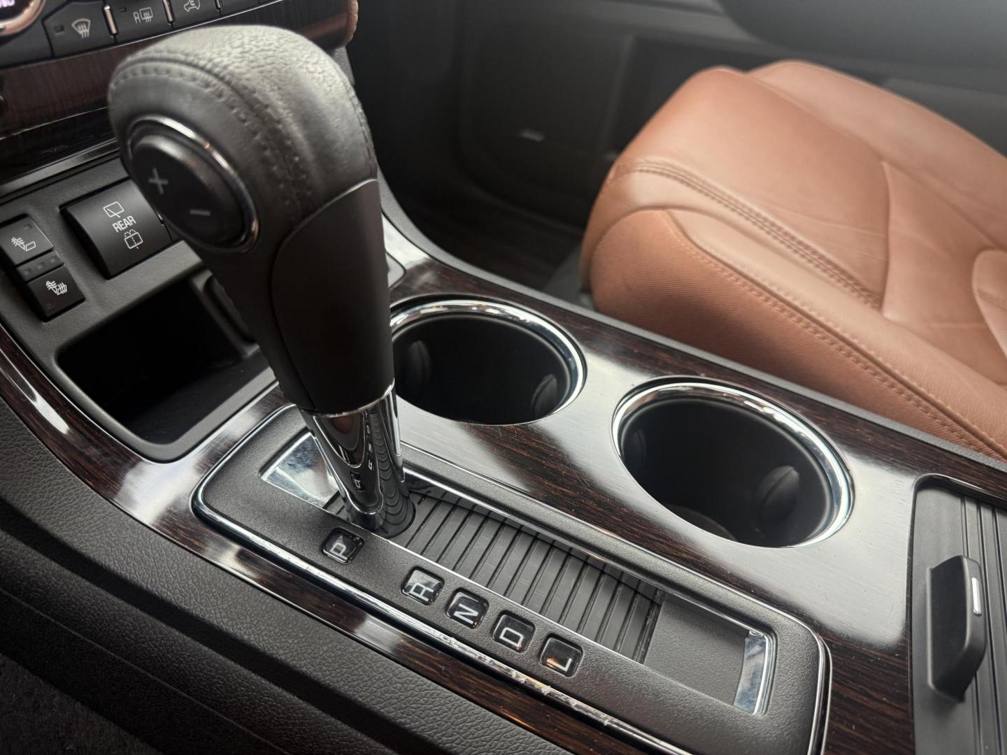 2017 Red /Brown Chevrolet Traverse 2LT AWD (1GNKVHKD3HJ) with an 3.6L V6 DOHC 24V engine, 6A transmission, located at 547 E. Main St., Orwell, OH, 44076, (440) 437-5893, 41.535435, -80.847855 - Photo#35