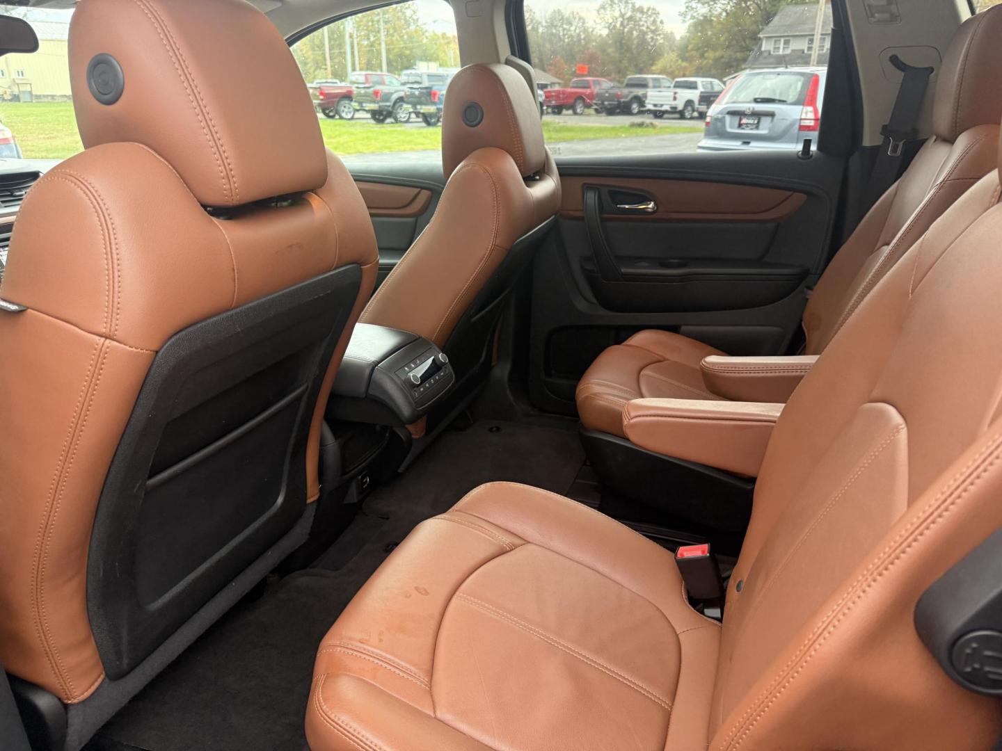 2017 Red /Brown Chevrolet Traverse 2LT AWD (1GNKVHKD3HJ) with an 3.6L V6 DOHC 24V engine, 6A transmission, located at 547 E. Main St., Orwell, OH, 44076, (440) 437-5893, 41.535435, -80.847855 - Photo#36