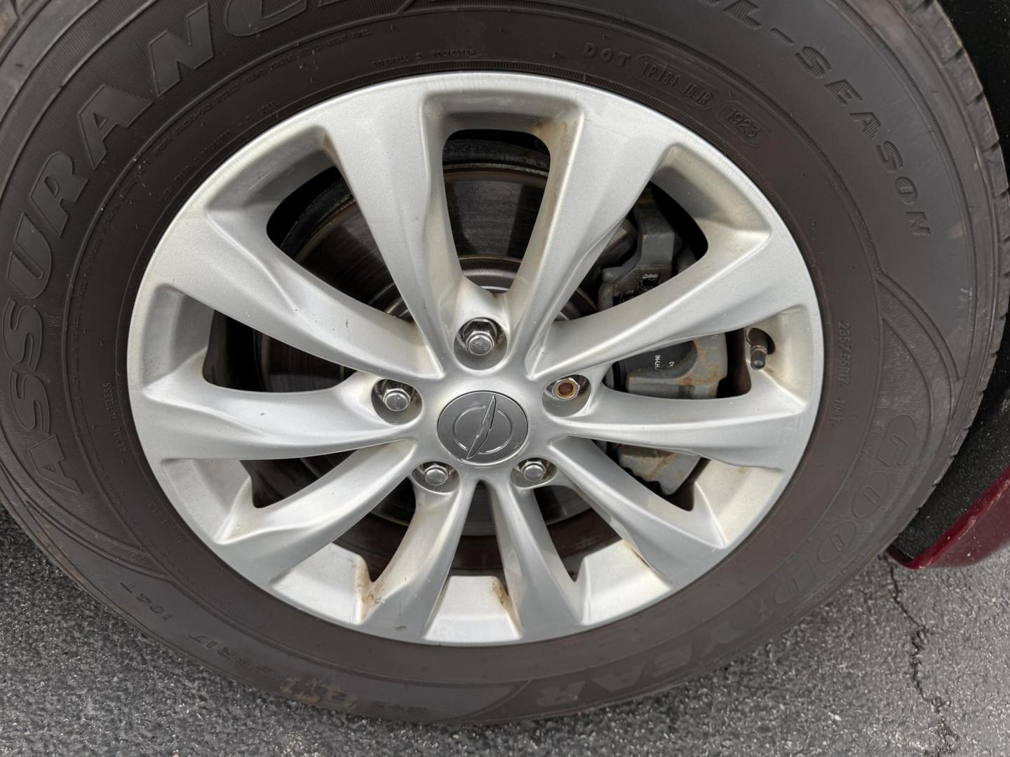 2018 Red /Black Chrysler Pacifica Touring-L Plus (2C4RC1EG7JR) with an 3.6L V6 DOHC 24V engine, Automatic transmission, located at 547 E. Main St., Orwell, OH, 44076, (440) 437-5893, 41.535435, -80.847855 - 2018 Chrysler Pacifica Touring L Plus – Ultimate Family Luxury, Technology, and Versatility Elevate every family adventure in this 2018 Chrysler Pacifica Touring L Plus. Powered by the reliable 3.6L Pentastar V6 engine and a smooth 9-speed automatic transmission, this Pacifica offers up to 28 M - Photo#4