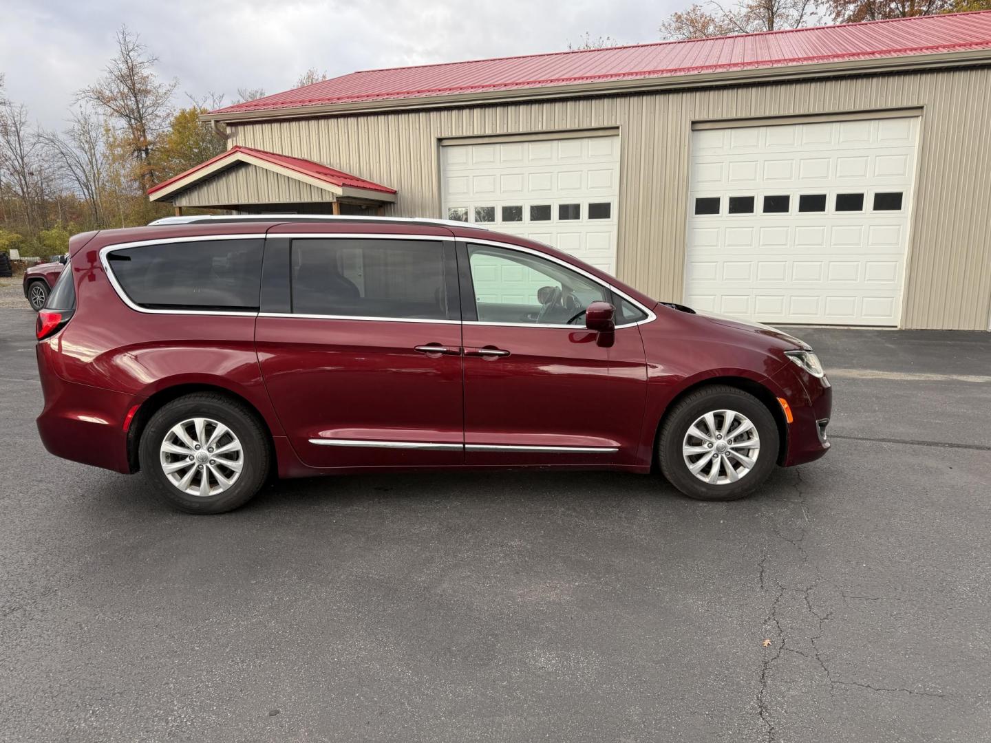 2018 Red /Black Chrysler Pacifica Touring-L Plus (2C4RC1EG7JR) with an 3.6L V6 DOHC 24V engine, Automatic transmission, located at 547 E. Main St., Orwell, OH, 44076, (440) 437-5893, 41.535435, -80.847855 - 2018 Chrysler Pacifica Touring L Plus – Ultimate Family Luxury, Technology, and Versatility Elevate every family adventure in this 2018 Chrysler Pacifica Touring L Plus. Powered by the reliable 3.6L Pentastar V6 engine and a smooth 9-speed automatic transmission, this Pacifica offers up to 28 M - Photo#5