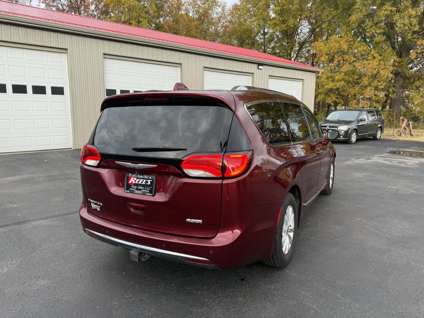 2018 Red /Black Chrysler Pacifica Touring-L Plus (2C4RC1EG7JR) with an 3.6L V6 DOHC 24V engine, Automatic transmission, located at 547 E. Main St., Orwell, OH, 44076, (440) 437-5893, 41.535435, -80.847855 - 2018 Chrysler Pacifica Touring L Plus – Ultimate Family Luxury, Technology, and Versatility Elevate every family adventure in this 2018 Chrysler Pacifica Touring L Plus. Powered by the reliable 3.6L Pentastar V6 engine and a smooth 9-speed automatic transmission, this Pacifica offers up to 28 M - Photo#7