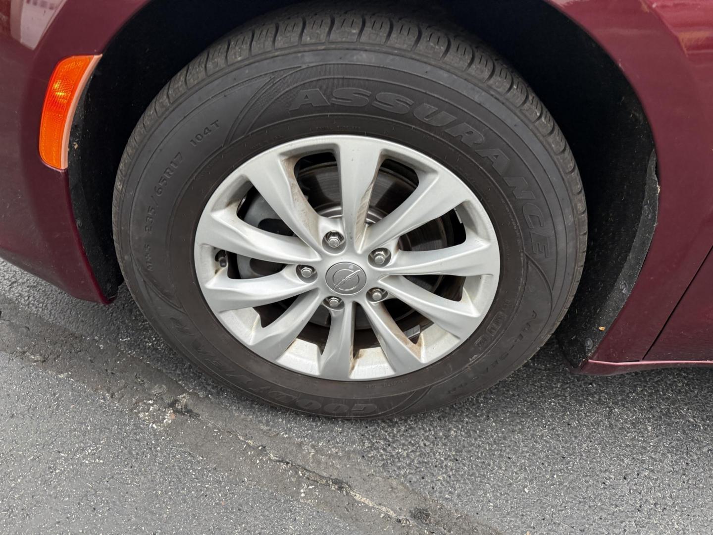 2018 Red /Black Chrysler Pacifica Touring-L Plus (2C4RC1EG7JR) with an 3.6L V6 DOHC 24V engine, Automatic transmission, located at 547 E. Main St., Orwell, OH, 44076, (440) 437-5893, 41.535435, -80.847855 - 2018 Chrysler Pacifica Touring L Plus – Ultimate Family Luxury, Technology, and Versatility Elevate every family adventure in this 2018 Chrysler Pacifica Touring L Plus. Powered by the reliable 3.6L Pentastar V6 engine and a smooth 9-speed automatic transmission, this Pacifica offers up to 28 M - Photo#14