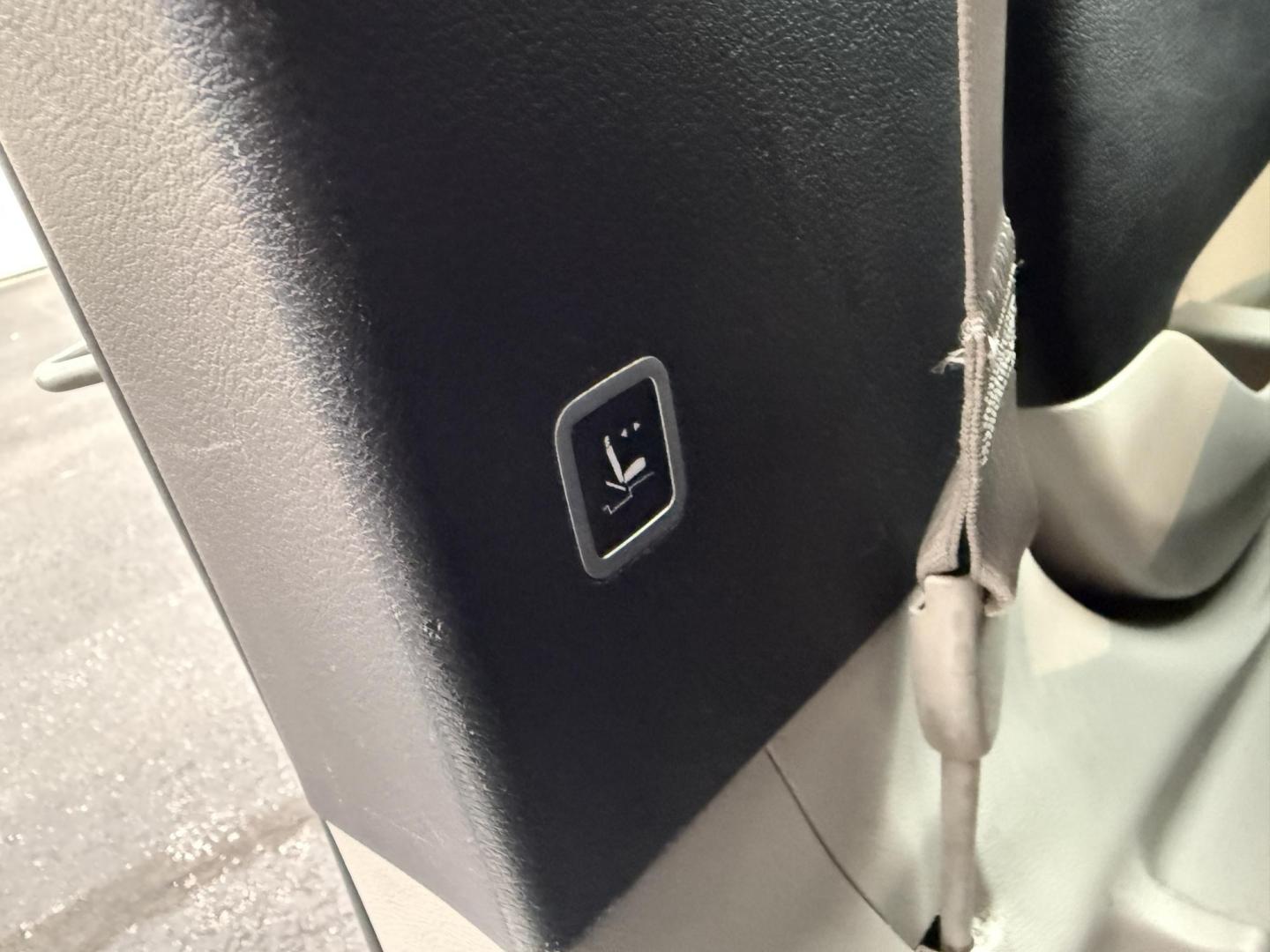 2018 Red /Black Chrysler Pacifica Touring-L Plus (2C4RC1EG7JR) with an 3.6L V6 DOHC 24V engine, Automatic transmission, located at 547 E. Main St., Orwell, OH, 44076, (440) 437-5893, 41.535435, -80.847855 - 2018 Chrysler Pacifica Touring L Plus – Ultimate Family Luxury, Technology, and Versatility Elevate every family adventure in this 2018 Chrysler Pacifica Touring L Plus. Powered by the reliable 3.6L Pentastar V6 engine and a smooth 9-speed automatic transmission, this Pacifica offers up to 28 M - Photo#41