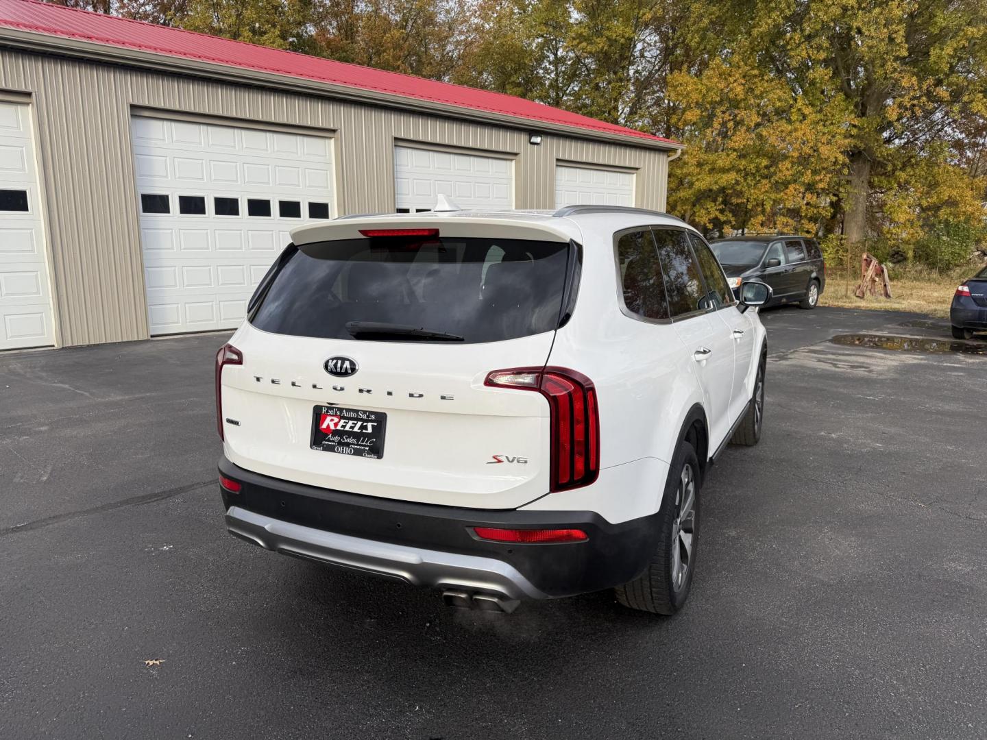 2020 White /Black Kia Telluride S AWD (5XYP6DHC4LG) with an 3.8L V6 DOHC 24V engine, Automatic transmission, located at 547 E. Main St., Orwell, OH, 44076, (440) 437-5893, 41.535435, -80.847855 - 2020 Kia Telluride S AWD – Luxury, Safety, and Power in a Stylish SUV Experience the perfect combination of upscale comfort, advanced safety, and rugged capability in this 2020 Kia Telluride S AWD. Powered by a smooth 3.8L GDI V6 engine and an 8-speed automatic transmission, this SUV delivers c - Photo#7