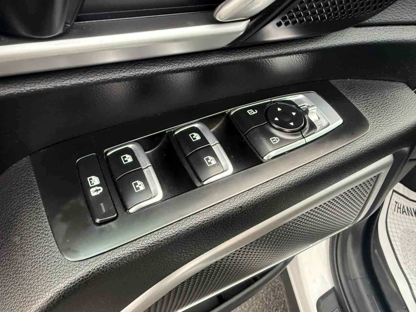 2020 White /Black Kia Telluride S AWD (5XYP6DHC4LG) with an 3.8L V6 DOHC 24V engine, Automatic transmission, located at 547 E. Main St., Orwell, OH, 44076, (440) 437-5893, 41.535435, -80.847855 - 2020 Kia Telluride S AWD – Luxury, Safety, and Power in a Stylish SUV Experience the perfect combination of upscale comfort, advanced safety, and rugged capability in this 2020 Kia Telluride S AWD. Powered by a smooth 3.8L GDI V6 engine and an 8-speed automatic transmission, this SUV delivers c - Photo#17