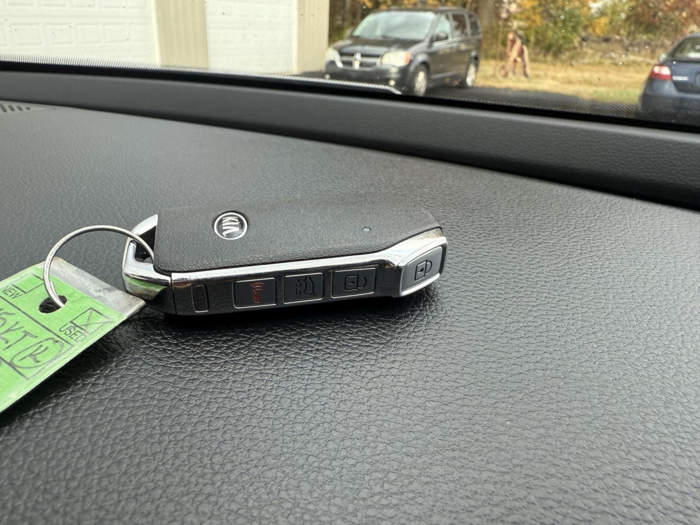 2020 White /Black Kia Telluride S AWD (5XYP6DHC4LG) with an 3.8L V6 DOHC 24V engine, Automatic transmission, located at 547 E. Main St., Orwell, OH, 44076, (440) 437-5893, 41.535435, -80.847855 - 2020 Kia Telluride S AWD – Luxury, Safety, and Power in a Stylish SUV Experience the perfect combination of upscale comfort, advanced safety, and rugged capability in this 2020 Kia Telluride S AWD. Powered by a smooth 3.8L GDI V6 engine and an 8-speed automatic transmission, this SUV delivers c - Photo#50