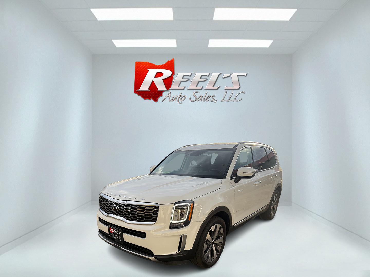 2020 White /Black Kia Telluride S AWD (5XYP6DHC4LG) with an 3.8L V6 DOHC 24V engine, Automatic transmission, located at 11115 Chardon Rd. , Chardon, OH, 44024, (440) 214-9705, 41.580246, -81.241943 - 2020 Kia Telluride S AWD – Luxury, Safety, and Power in a Stylish SUV Experience the perfect combination of upscale comfort, advanced safety, and rugged capability in this 2020 Kia Telluride S AWD. Powered by a smooth 3.8L GDI V6 engine and an 8-speed automatic transmission, this SUV delivers c - Photo#0