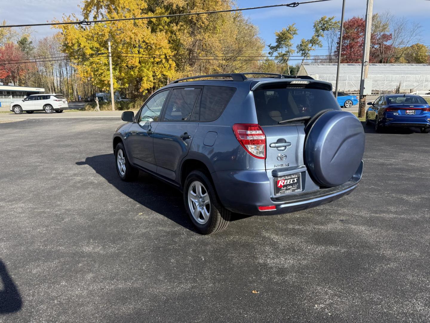 2012 Blue /Tan Toyota RAV4 Base I4 4WD (2T3BF4DV7CW) with an 2.5L I4 DOHC 16V engine, 4-Speed Automatic transmission, located at 11115 Chardon Rd. , Chardon, OH, 44024, (440) 214-9705, 41.580246, -81.241943 - Fresh Trade-In Alert: 2012 Toyota RAV4 Base 4WD – Reliable, Efficient, and Ready for Adventure Discover dependable performance with this 2012 Toyota RAV4 Base 4WD. Powered by a proven 2.5L I4 engine and a smooth 4-speed automatic transmission, this SUV offers an impressive 27 MPG highway, makin - Photo#9
