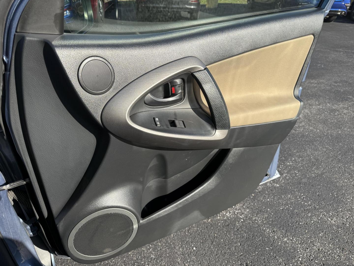 2012 Blue /Tan Toyota RAV4 Base I4 4WD (2T3BF4DV7CW) with an 2.5L I4 DOHC 16V engine, 4-Speed Automatic transmission, located at 11115 Chardon Rd. , Chardon, OH, 44024, (440) 214-9705, 41.580246, -81.241943 - Fresh Trade-In Alert: 2012 Toyota RAV4 Base 4WD – Reliable, Efficient, and Ready for Adventure Discover dependable performance with this 2012 Toyota RAV4 Base 4WD. Powered by a proven 2.5L I4 engine and a smooth 4-speed automatic transmission, this SUV offers an impressive 27 MPG highway, makin - Photo#43