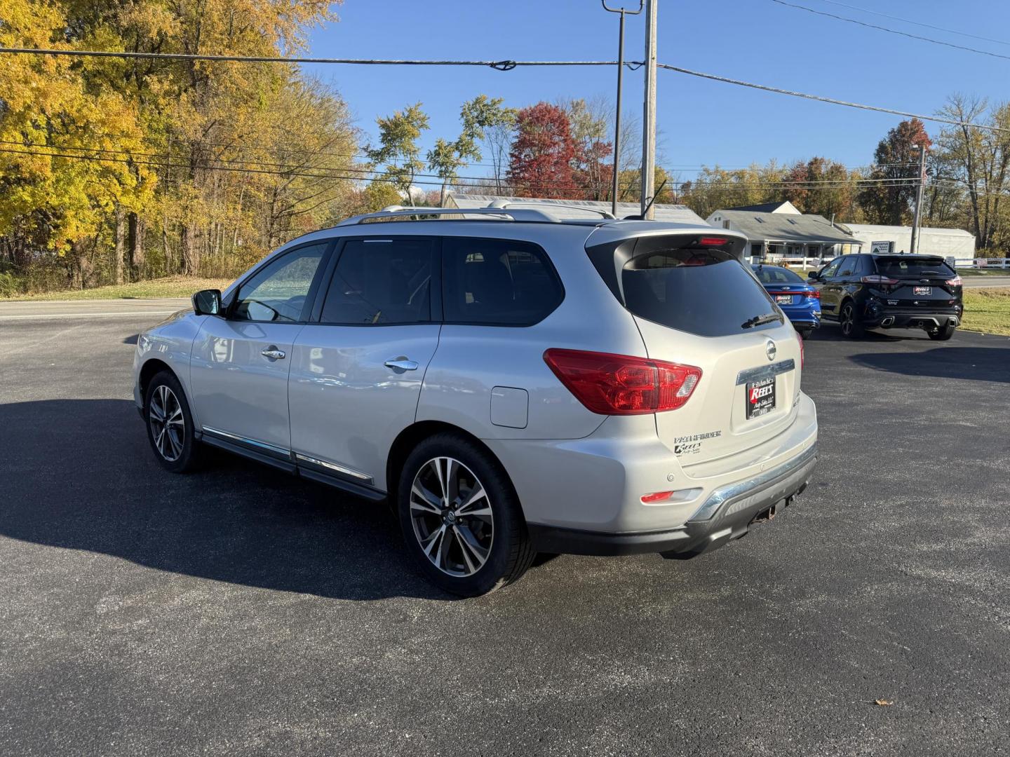 2018 Silver /Black Nissan Pathfinder Platinum 4WD (5N1DR2MM5JC) with an 3.5L V6 DOHC 24V engine, Automatic transmission, located at 547 E. Main St., Orwell, OH, 44076, (440) 437-5893, 41.535435, -80.847855 - 2018 Nissan Pathfinder Platinum 4WD – Luxurious, Capable, and Fully Loaded for Every Adventure Discover the perfect blend of comfort, technology, and power with this 2018 Nissan Pathfinder Platinum 4WD. Equipped with a robust 3.5L V6 engine and a 6,000-pound towing capacity, this SUV is ready t - Photo#10