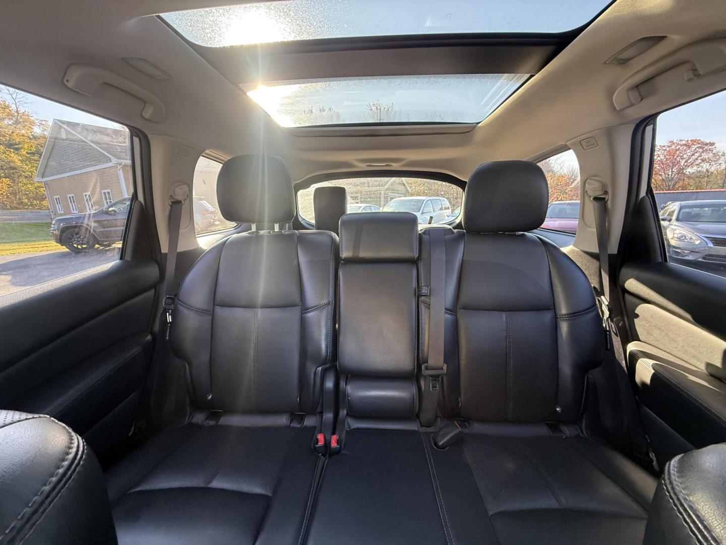 2018 Silver /Black Nissan Pathfinder Platinum 4WD (5N1DR2MM5JC) with an 3.5L V6 DOHC 24V engine, Automatic transmission, located at 547 E. Main St., Orwell, OH, 44076, (440) 437-5893, 41.535435, -80.847855 - 2018 Nissan Pathfinder Platinum 4WD – Luxurious, Capable, and Fully Loaded for Every Adventure Discover the perfect blend of comfort, technology, and power with this 2018 Nissan Pathfinder Platinum 4WD. Equipped with a robust 3.5L V6 engine and a 6,000-pound towing capacity, this SUV is ready t - Photo#36