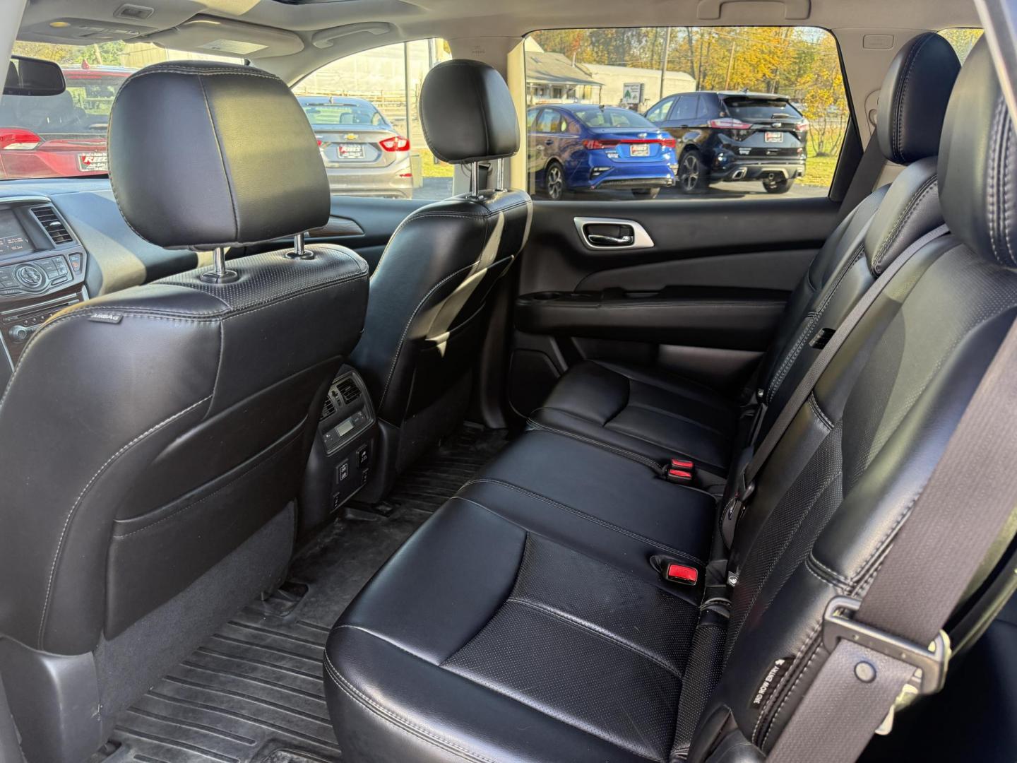 2018 Silver /Black Nissan Pathfinder Platinum 4WD (5N1DR2MM5JC) with an 3.5L V6 DOHC 24V engine, Automatic transmission, located at 547 E. Main St., Orwell, OH, 44076, (440) 437-5893, 41.535435, -80.847855 - 2018 Nissan Pathfinder Platinum 4WD – Luxurious, Capable, and Fully Loaded for Every Adventure Discover the perfect blend of comfort, technology, and power with this 2018 Nissan Pathfinder Platinum 4WD. Equipped with a robust 3.5L V6 engine and a 6,000-pound towing capacity, this SUV is ready t - Photo#39