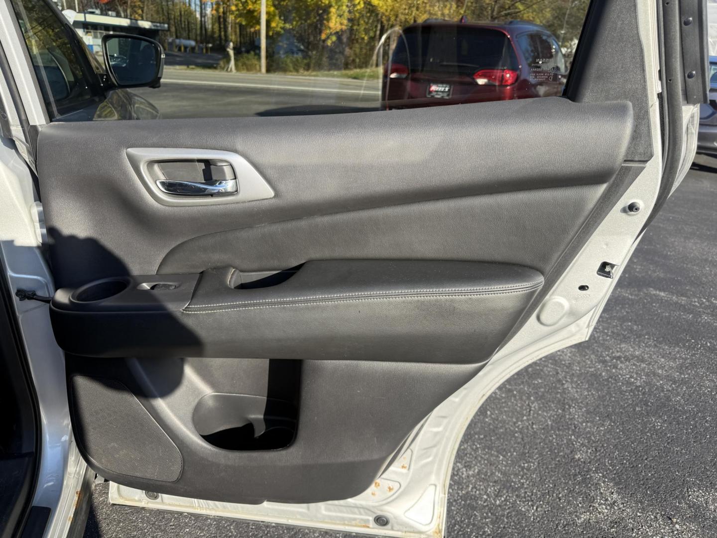 2018 Silver /Black Nissan Pathfinder Platinum 4WD (5N1DR2MM5JC) with an 3.5L V6 DOHC 24V engine, Automatic transmission, located at 547 E. Main St., Orwell, OH, 44076, (440) 437-5893, 41.535435, -80.847855 - 2018 Nissan Pathfinder Platinum 4WD – Luxurious, Capable, and Fully Loaded for Every Adventure Discover the perfect blend of comfort, technology, and power with this 2018 Nissan Pathfinder Platinum 4WD. Equipped with a robust 3.5L V6 engine and a 6,000-pound towing capacity, this SUV is ready t - Photo#49