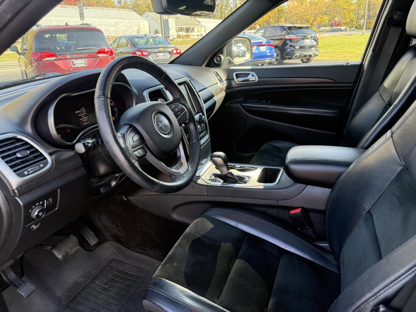 2017 Gray /Black Jeep Grand Cherokee Altitude 4WD (1C4RJFAG3HC) with an 3.6L V6 DOHC 24V engine, Automatic transmission, located at 11115 Chardon Rd. , Chardon, OH, 44024, (440) 214-9705, 41.580246, -81.241943 - ONE OWNER 2017 – Jeep Grand Cherokee Altitude 4WD – Stylish, Capable, and Loaded with Features Experience the perfect blend of rugged capability and refined comfort with this 2017 Jeep Grand Cherokee Altitude 4WD. Powered by a proven 3.6L Pentastar V6 engine paired with an 8-speed automatic t - Photo#16