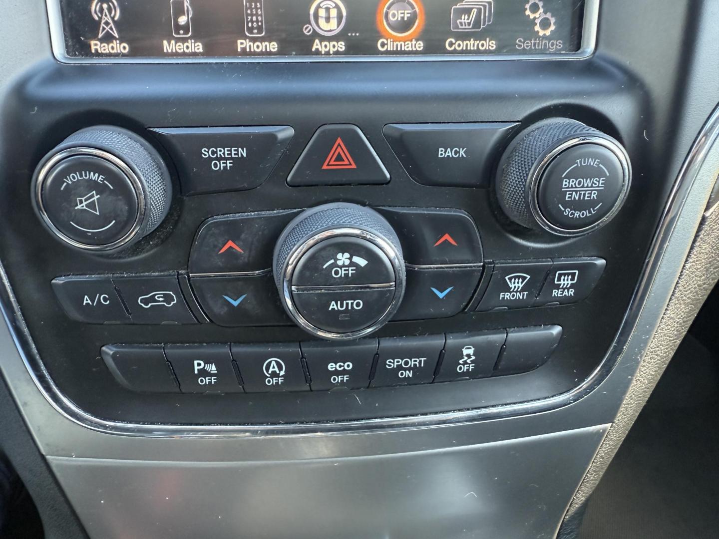 2017 Gray /Black Jeep Grand Cherokee Altitude 4WD (1C4RJFAG3HC) with an 3.6L V6 DOHC 24V engine, Automatic transmission, located at 11115 Chardon Rd. , Chardon, OH, 44024, (440) 214-9705, 41.580246, -81.241943 - ONE OWNER 2017 – Jeep Grand Cherokee Altitude 4WD – Stylish, Capable, and Loaded with Features Experience the perfect blend of rugged capability and refined comfort with this 2017 Jeep Grand Cherokee Altitude 4WD. Powered by a proven 3.6L Pentastar V6 engine paired with an 8-speed automatic t - Photo#34