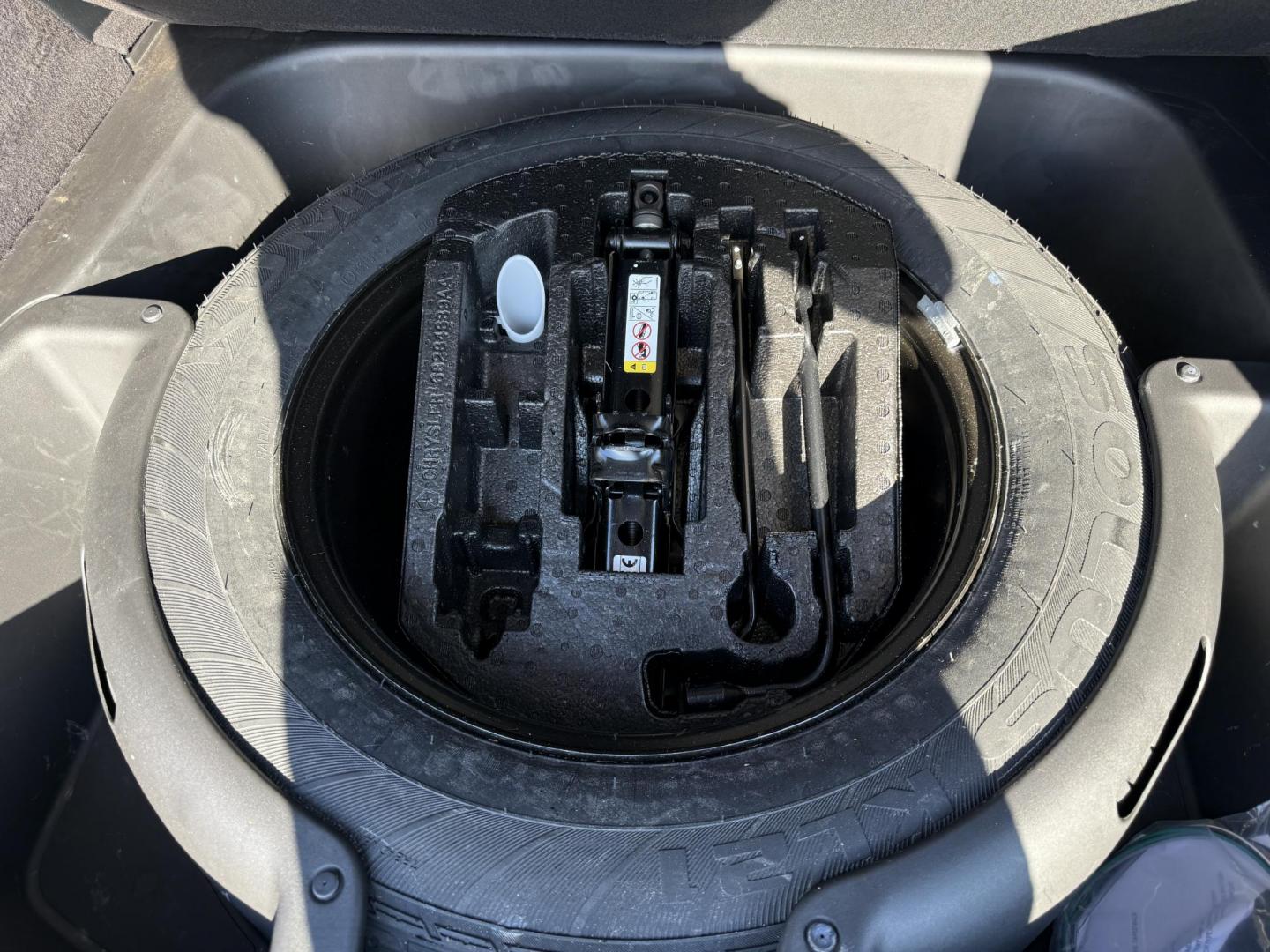 2017 Gray /Black Jeep Grand Cherokee Altitude 4WD (1C4RJFAG3HC) with an 3.6L V6 DOHC 24V engine, Automatic transmission, located at 11115 Chardon Rd. , Chardon, OH, 44024, (440) 214-9705, 41.580246, -81.241943 - ONE OWNER 2017 – Jeep Grand Cherokee Altitude 4WD – Stylish, Capable, and Loaded with Features Experience the perfect blend of rugged capability and refined comfort with this 2017 Jeep Grand Cherokee Altitude 4WD. Powered by a proven 3.6L Pentastar V6 engine paired with an 8-speed automatic t - Photo#45