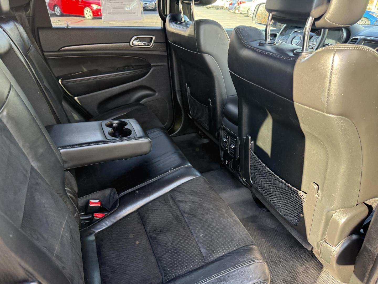 2017 Gray /Black Jeep Grand Cherokee Altitude 4WD (1C4RJFAG3HC) with an 3.6L V6 DOHC 24V engine, Automatic transmission, located at 11115 Chardon Rd. , Chardon, OH, 44024, (440) 214-9705, 41.580246, -81.241943 - ONE OWNER 2017 – Jeep Grand Cherokee Altitude 4WD – Stylish, Capable, and Loaded with Features Experience the perfect blend of rugged capability and refined comfort with this 2017 Jeep Grand Cherokee Altitude 4WD. Powered by a proven 3.6L Pentastar V6 engine paired with an 8-speed automatic t - Photo#47