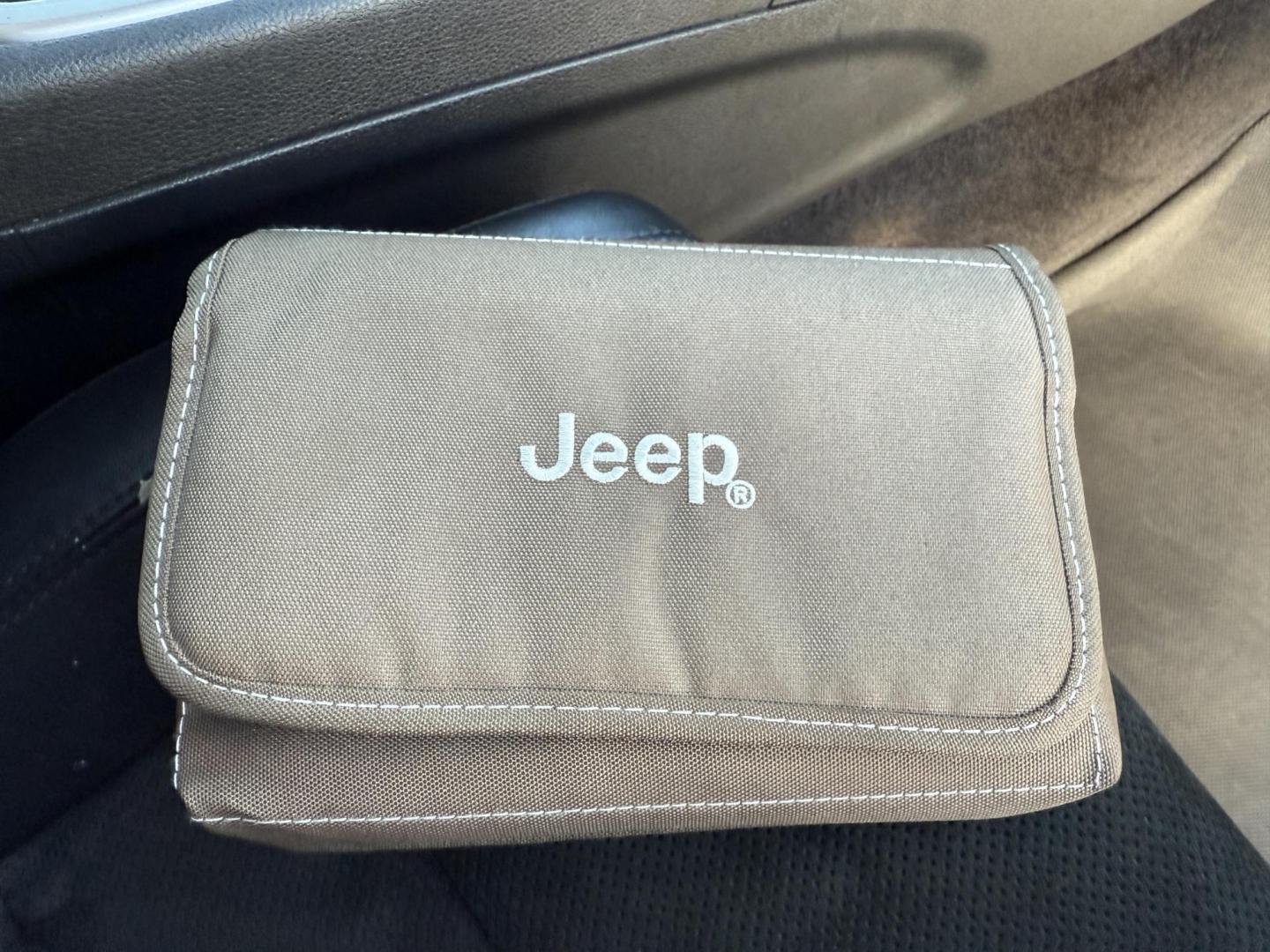 2017 Gray /Black Jeep Grand Cherokee Altitude 4WD (1C4RJFAG3HC) with an 3.6L V6 DOHC 24V engine, Automatic transmission, located at 11115 Chardon Rd. , Chardon, OH, 44024, (440) 214-9705, 41.580246, -81.241943 - ONE OWNER 2017 – Jeep Grand Cherokee Altitude 4WD – Stylish, Capable, and Loaded with Features Experience the perfect blend of rugged capability and refined comfort with this 2017 Jeep Grand Cherokee Altitude 4WD. Powered by a proven 3.6L Pentastar V6 engine paired with an 8-speed automatic t - Photo#50