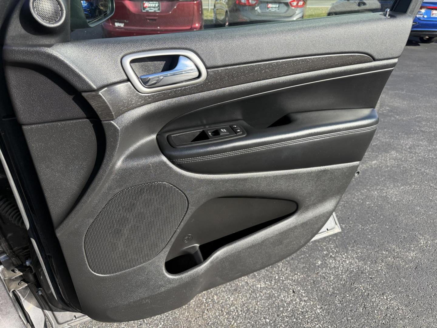 2017 Gray /Black Jeep Grand Cherokee Altitude 4WD (1C4RJFAG3HC) with an 3.6L V6 DOHC 24V engine, Automatic transmission, located at 11115 Chardon Rd. , Chardon, OH, 44024, (440) 214-9705, 41.580246, -81.241943 - ONE OWNER 2017 – Jeep Grand Cherokee Altitude 4WD – Stylish, Capable, and Loaded with Features Experience the perfect blend of rugged capability and refined comfort with this 2017 Jeep Grand Cherokee Altitude 4WD. Powered by a proven 3.6L Pentastar V6 engine paired with an 8-speed automatic t - Photo#52