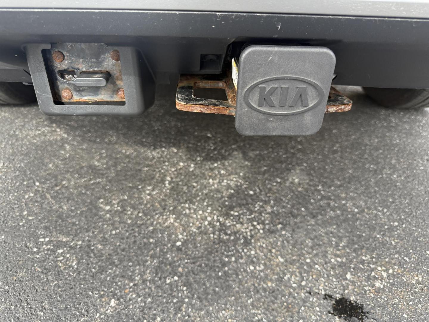 2020 Green /Black Kia Telluride EX AWD (5XYP3DHCXLG) with an 3.8L V6 DOHC 24V engine, Automatic transmission, located at 11115 Chardon Rd. , Chardon, OH, 44024, (440) 214-9705, 41.580246, -81.241943 - 2020 Kia Telluride EX AWD – Luxury, Safety, and Power in an Elegant SUV Experience the ultimate in comfort and capability with this 2020 Kia Telluride EX AWD. Powered by a responsive 3.8L GDI V6 engine paired with an 8-speed automatic transmission, this SUV offers a smooth ride and impressive t - Photo#9