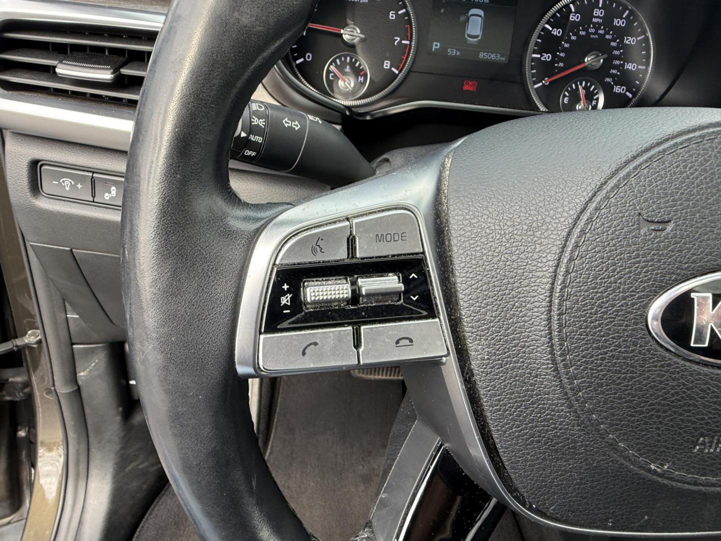 2020 Green /Black Kia Telluride EX AWD (5XYP3DHCXLG) with an 3.8L V6 DOHC 24V engine, Automatic transmission, located at 11115 Chardon Rd. , Chardon, OH, 44024, (440) 214-9705, 41.580246, -81.241943 - 2020 Kia Telluride EX AWD – Luxury, Safety, and Power in an Elegant SUV Experience the ultimate in comfort and capability with this 2020 Kia Telluride EX AWD. Powered by a responsive 3.8L GDI V6 engine paired with an 8-speed automatic transmission, this SUV offers a smooth ride and impressive t - Photo#23