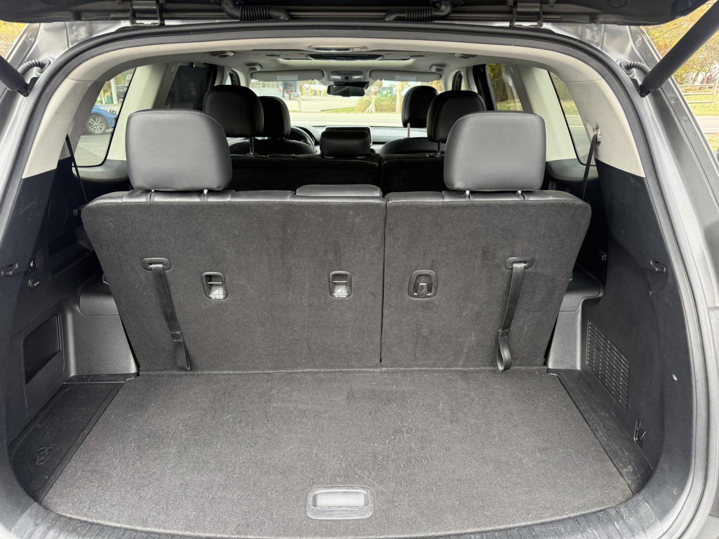 2020 Green /Black Kia Telluride EX AWD (5XYP3DHCXLG) with an 3.8L V6 DOHC 24V engine, Automatic transmission, located at 11115 Chardon Rd. , Chardon, OH, 44024, (440) 214-9705, 41.580246, -81.241943 - 2020 Kia Telluride EX AWD – Luxury, Safety, and Power in an Elegant SUV Experience the ultimate in comfort and capability with this 2020 Kia Telluride EX AWD. Powered by a responsive 3.8L GDI V6 engine paired with an 8-speed automatic transmission, this SUV offers a smooth ride and impressive t - Photo#45