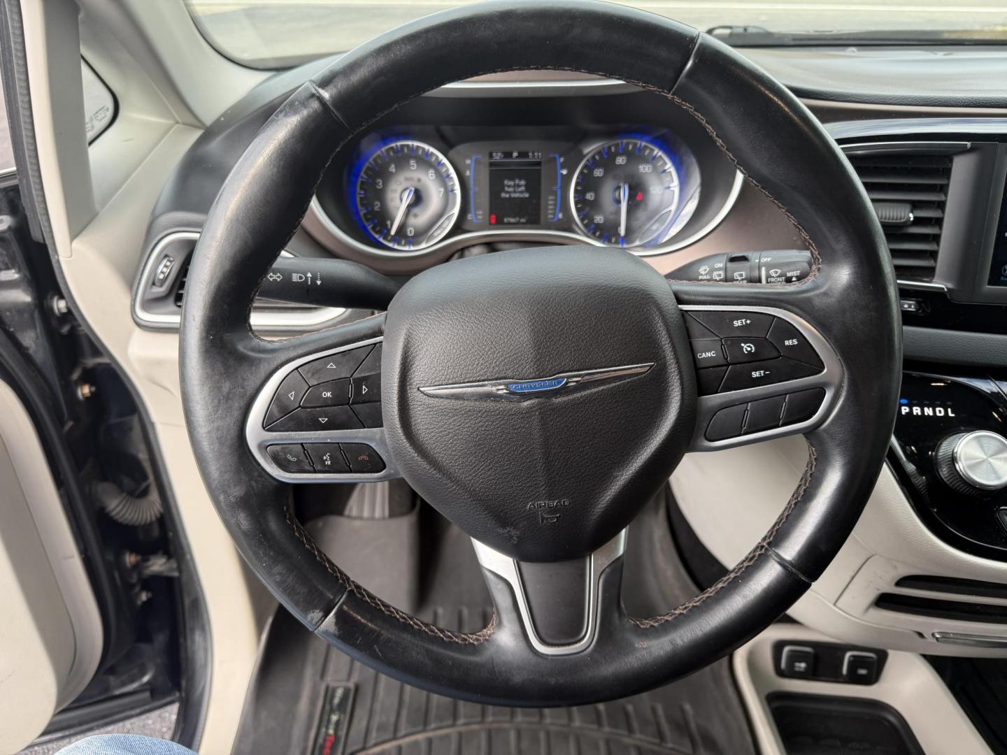 2018 Black /Black Chrysler Pacifica Touring-L (2C4RC1BG8JR) with an 3.6L V6 DOHC 24V engine, Automatic transmission, located at 11115 Chardon Rd. , Chardon, OH, 44024, (440) 214-9705, 41.580246, -81.241943 - Photo#25