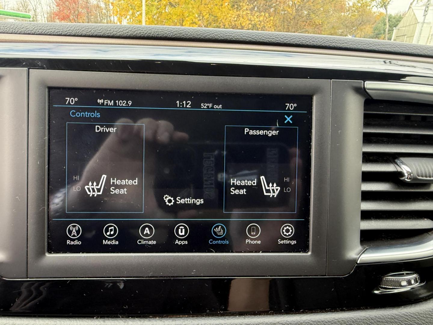 2018 Black /Black Chrysler Pacifica Touring-L (2C4RC1BG8JR) with an 3.6L V6 DOHC 24V engine, Automatic transmission, located at 11115 Chardon Rd. , Chardon, OH, 44024, (440) 214-9705, 41.580246, -81.241943 - Photo#28