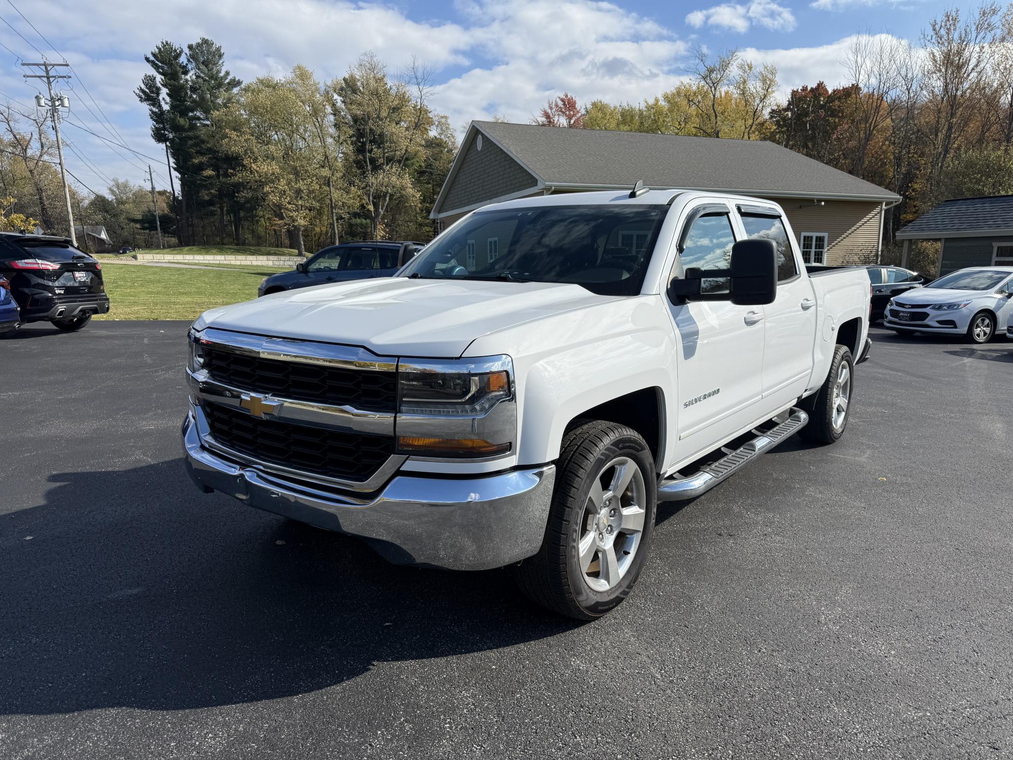 photo of 2017 Chevrolet Silverado 1500 LT Crew Cab 2WD