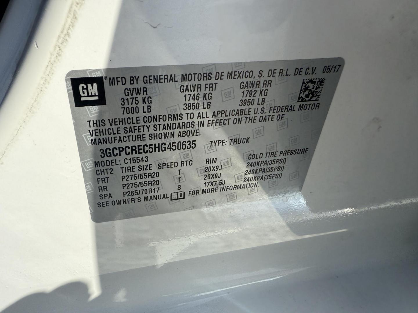 2017 White /Black Chevrolet Silverado 1500 LT Crew Cab 2WD (3GCPCREC5HG) with an 5.3L V8 OHV 16V engine, Automatic transmission, located at 11115 Chardon Rd. , Chardon, OH, 44024, (440) 214-9705, 41.580246, -81.241943 - 2017 Chevrolet Silverado 1500 LT Crew Cab 4WD – Rugged Power, Versatile Towing, and Modern Comfort Get ready to tackle any job or adventure with this 2017 Chevrolet Silverado 1500 LT Crew Cab 4WD. Equipped with a powerful 5.3L EcoTec3 V8 engine and a smooth 6-speed automatic transmission, this - Photo#20