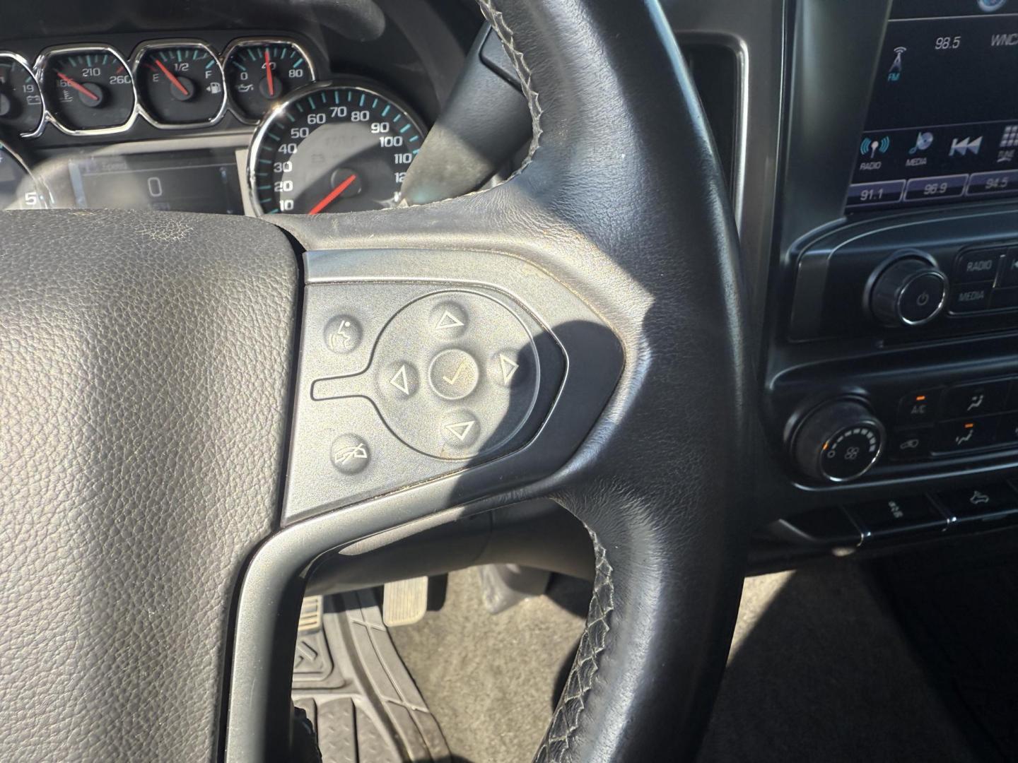 2017 White /Black Chevrolet Silverado 1500 LT Crew Cab 2WD (3GCPCREC5HG) with an 5.3L V8 OHV 16V engine, Automatic transmission, located at 11115 Chardon Rd. , Chardon, OH, 44024, (440) 214-9705, 41.580246, -81.241943 - 2017 Chevrolet Silverado 1500 LT Crew Cab 4WD – Rugged Power, Versatile Towing, and Modern Comfort Get ready to tackle any job or adventure with this 2017 Chevrolet Silverado 1500 LT Crew Cab 4WD. Equipped with a powerful 5.3L EcoTec3 V8 engine and a smooth 6-speed automatic transmission, this - Photo#23