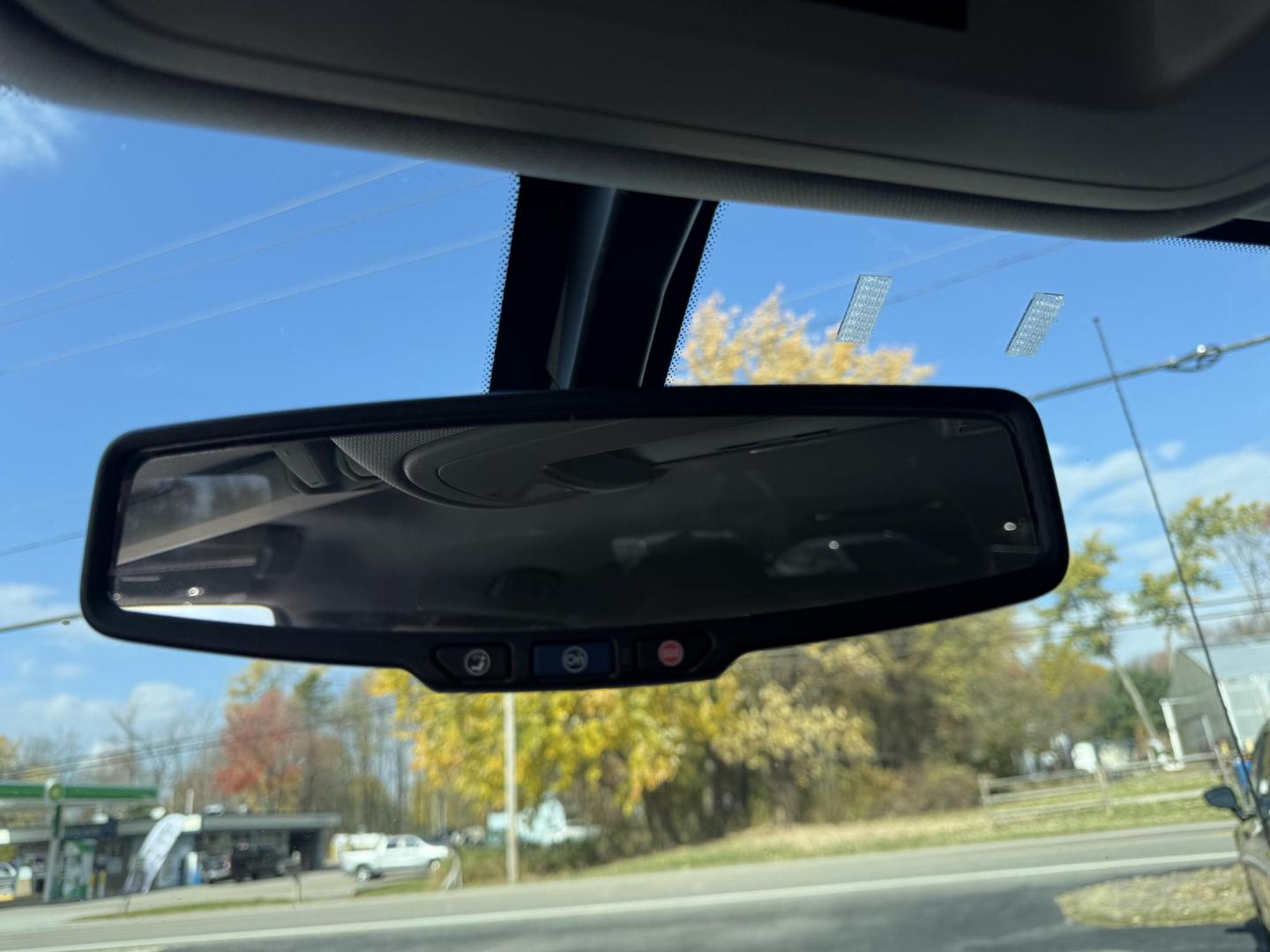 2017 White /Black Chevrolet Silverado 1500 LT Crew Cab 2WD (3GCPCREC5HG) with an 5.3L V8 OHV 16V engine, Automatic transmission, located at 11115 Chardon Rd. , Chardon, OH, 44024, (440) 214-9705, 41.580246, -81.241943 - 2017 Chevrolet Silverado 1500 LT Crew Cab 4WD – Rugged Power, Versatile Towing, and Modern Comfort Get ready to tackle any job or adventure with this 2017 Chevrolet Silverado 1500 LT Crew Cab 4WD. Equipped with a powerful 5.3L EcoTec3 V8 engine and a smooth 6-speed automatic transmission, this - Photo#30