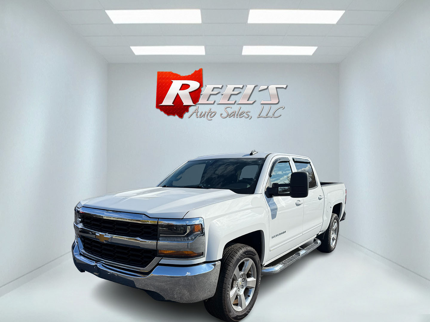 photo of 2017 Chevrolet Silverado 1500 LT Crew Cab 2WD