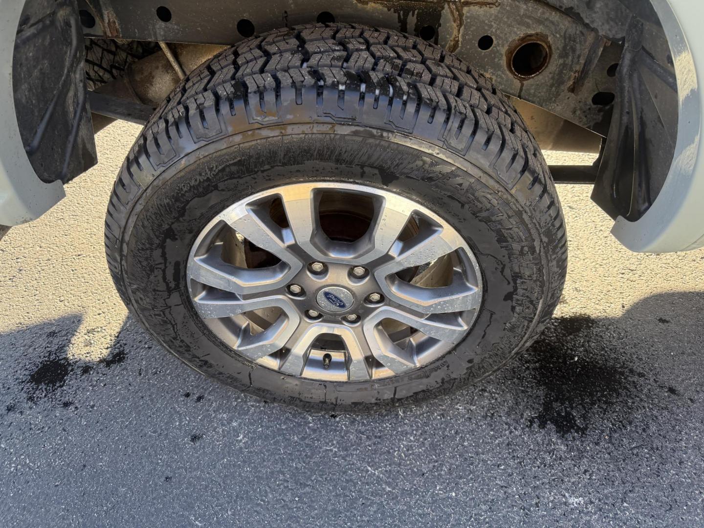 2021 Gray /Black Ford Ranger Lariat SuperCrew 4WD (1FTER4FHXML) with an 2.3L I4 DOHC 16V Turbo engine, Automatic transmission, located at 547 E. Main St., Orwell, OH, 44076, (440) 437-5893, 41.535435, -80.847855 - One Owner – 2021 Ford Ranger Lariat Crew Cab – Off-Road Capability Meets Modern Luxury Tackle every journey in comfort and style with this 2021 Ford Ranger Lariat Crew Cab. Powered by a turbocharged 2.3L EcoBoost engine and a 10-speed automatic transmission, this truck delivers efficient powe - Photo#7