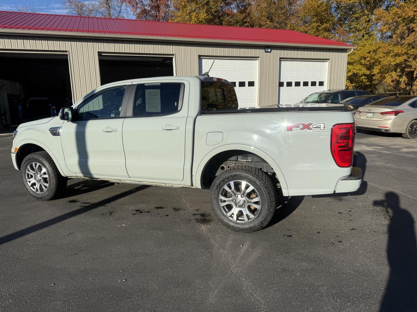 2021 Gray /Black Ford Ranger Lariat SuperCrew 4WD (1FTER4FHXML) with an 2.3L I4 DOHC 16V Turbo engine, Automatic transmission, located at 547 E. Main St., Orwell, OH, 44076, (440) 437-5893, 41.535435, -80.847855 - One Owner – 2021 Ford Ranger Lariat Crew Cab – Off-Road Capability Meets Modern Luxury Tackle every journey in comfort and style with this 2021 Ford Ranger Lariat Crew Cab. Powered by a turbocharged 2.3L EcoBoost engine and a 10-speed automatic transmission, this truck delivers efficient powe - Photo#12