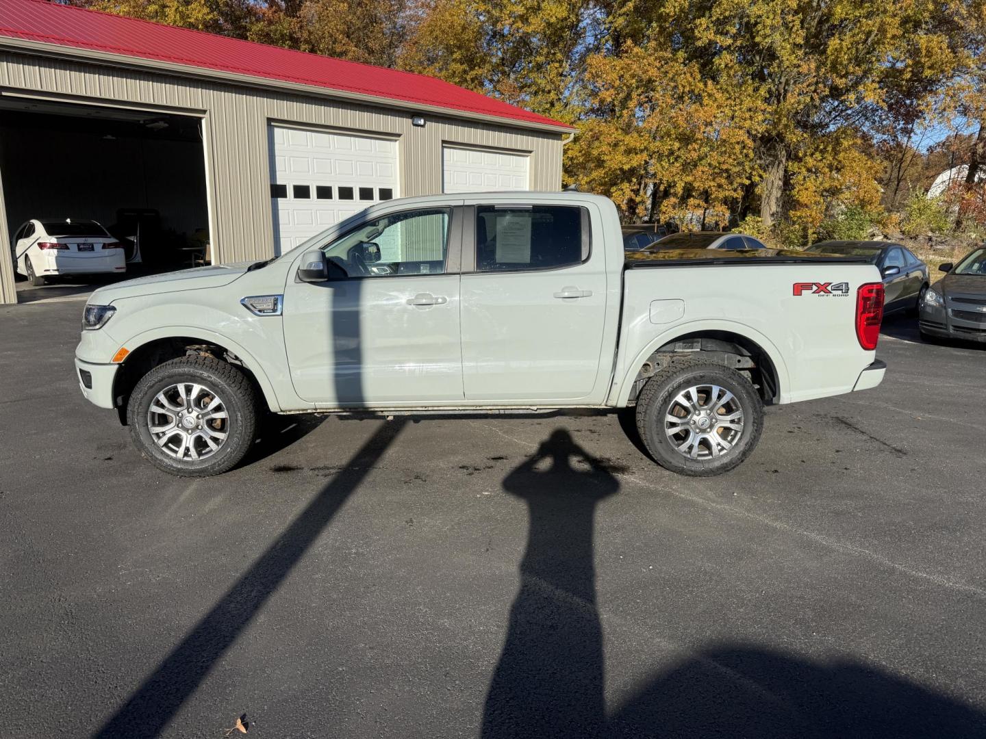 2021 Gray /Black Ford Ranger Lariat SuperCrew 4WD (1FTER4FHXML) with an 2.3L I4 DOHC 16V Turbo engine, Automatic transmission, located at 547 E. Main St., Orwell, OH, 44076, (440) 437-5893, 41.535435, -80.847855 - One Owner – 2021 Ford Ranger Lariat Crew Cab – Off-Road Capability Meets Modern Luxury Tackle every journey in comfort and style with this 2021 Ford Ranger Lariat Crew Cab. Powered by a turbocharged 2.3L EcoBoost engine and a 10-speed automatic transmission, this truck delivers efficient powe - Photo#14