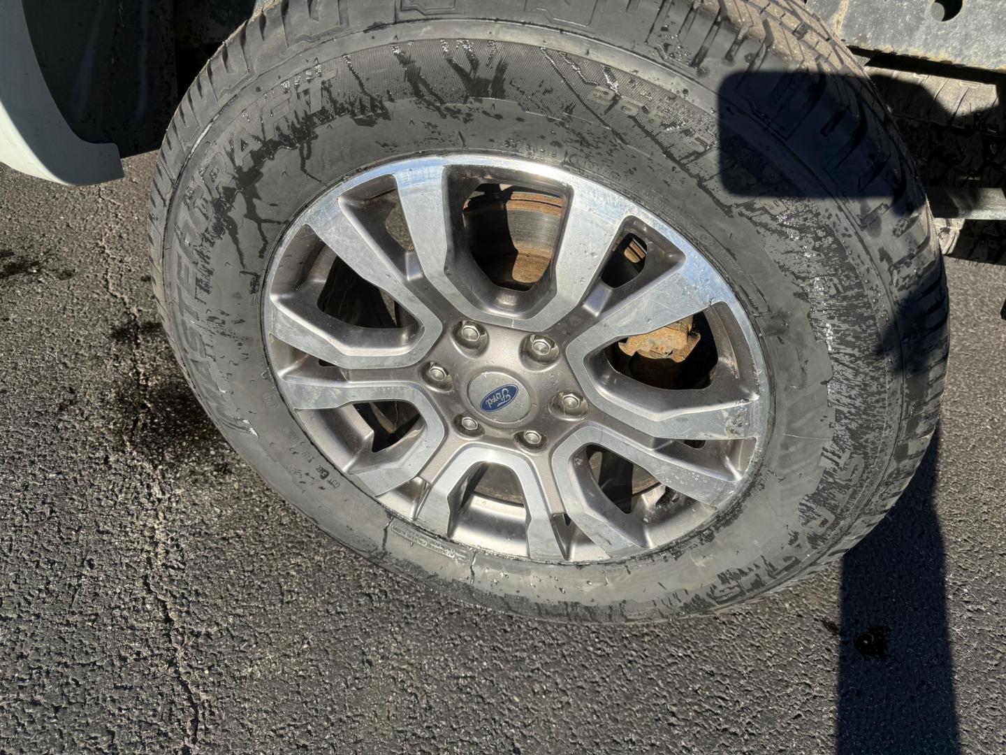 2021 Gray /Black Ford Ranger Lariat SuperCrew 4WD (1FTER4FHXML) with an 2.3L I4 DOHC 16V Turbo engine, Automatic transmission, located at 547 E. Main St., Orwell, OH, 44076, (440) 437-5893, 41.535435, -80.847855 - One Owner – 2021 Ford Ranger Lariat Crew Cab – Off-Road Capability Meets Modern Luxury Tackle every journey in comfort and style with this 2021 Ford Ranger Lariat Crew Cab. Powered by a turbocharged 2.3L EcoBoost engine and a 10-speed automatic transmission, this truck delivers efficient powe - Photo#13